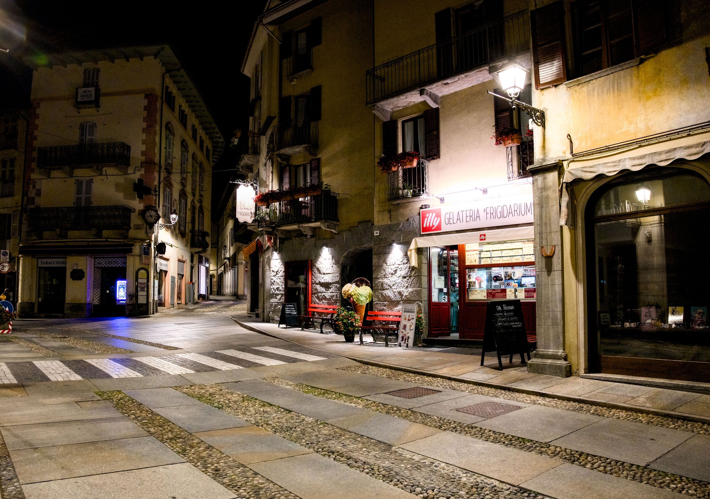 Varallo Sesia, nocturne