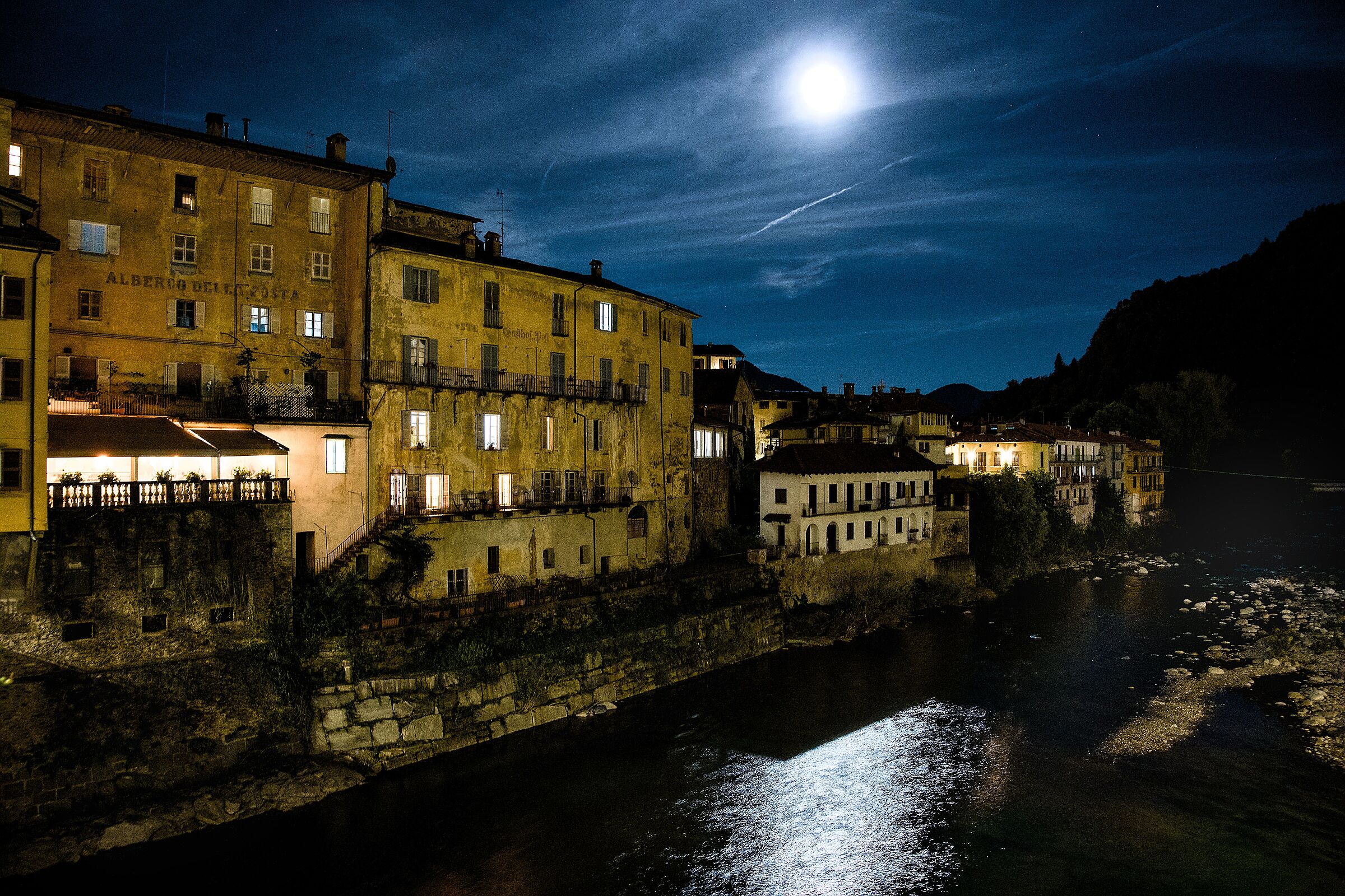 Varallo Sesia, nocturne