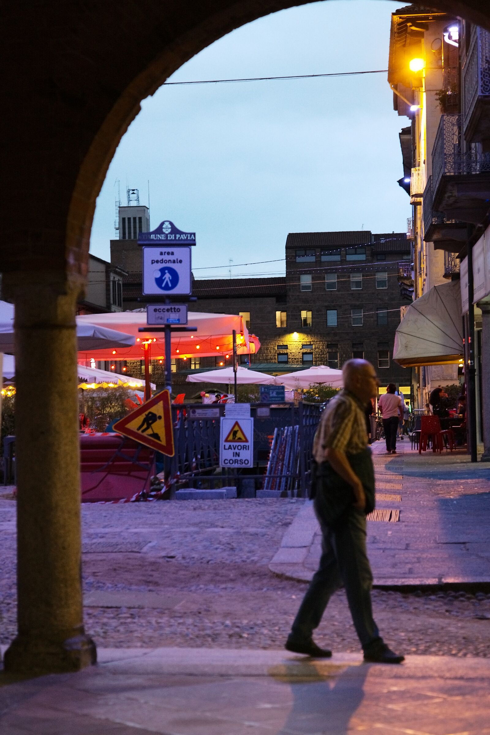 Modi di vivere: ora aperitivo e passeggiata dopo cena