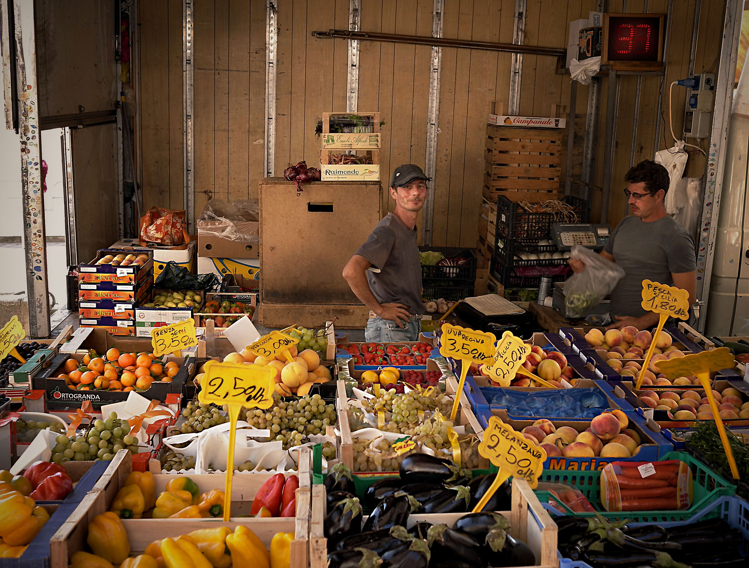 Selling fruit