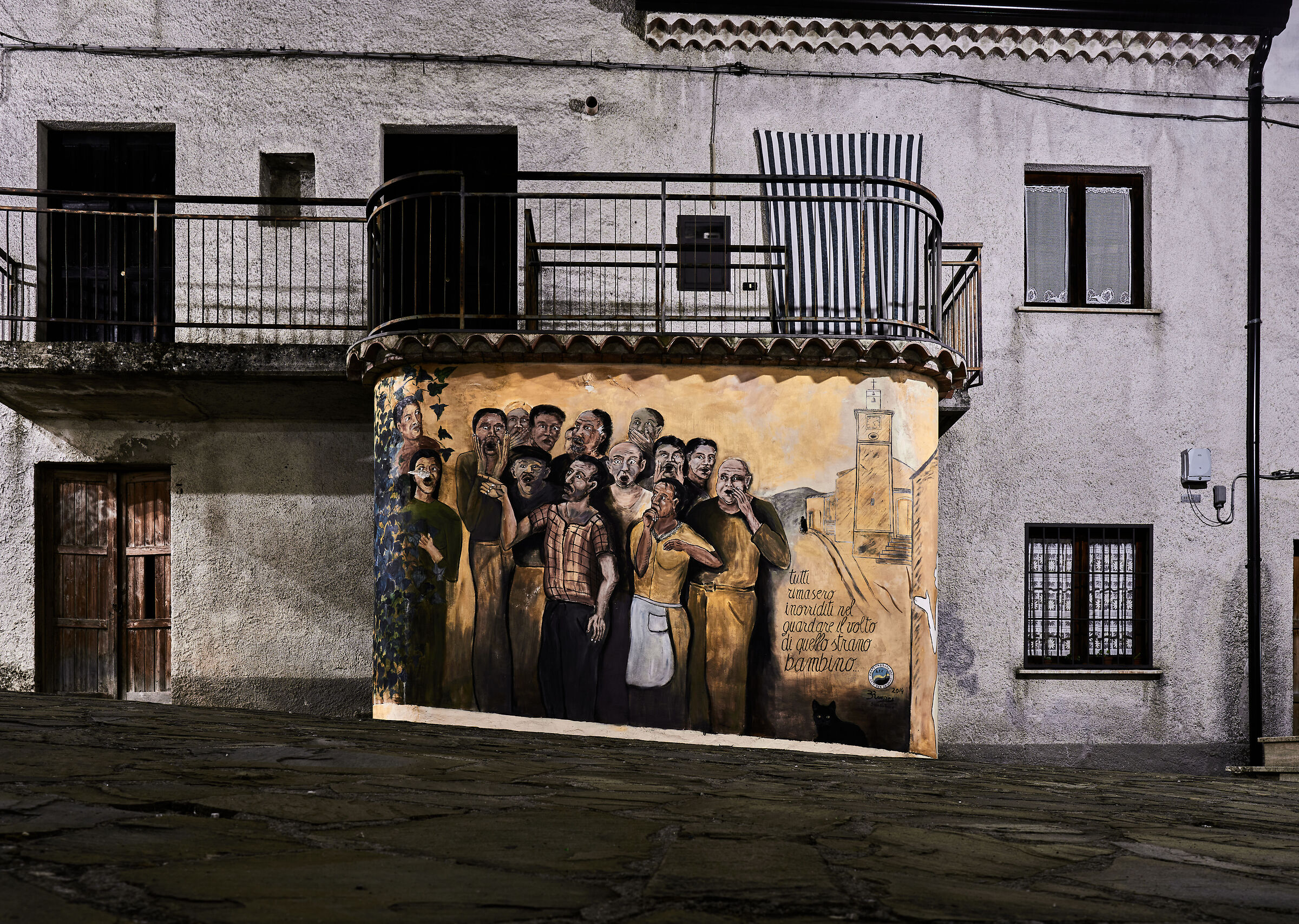 tutti rimasero inorriditi