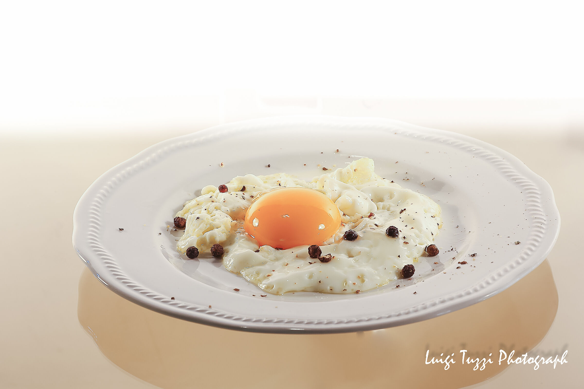 The egg in its simplicity