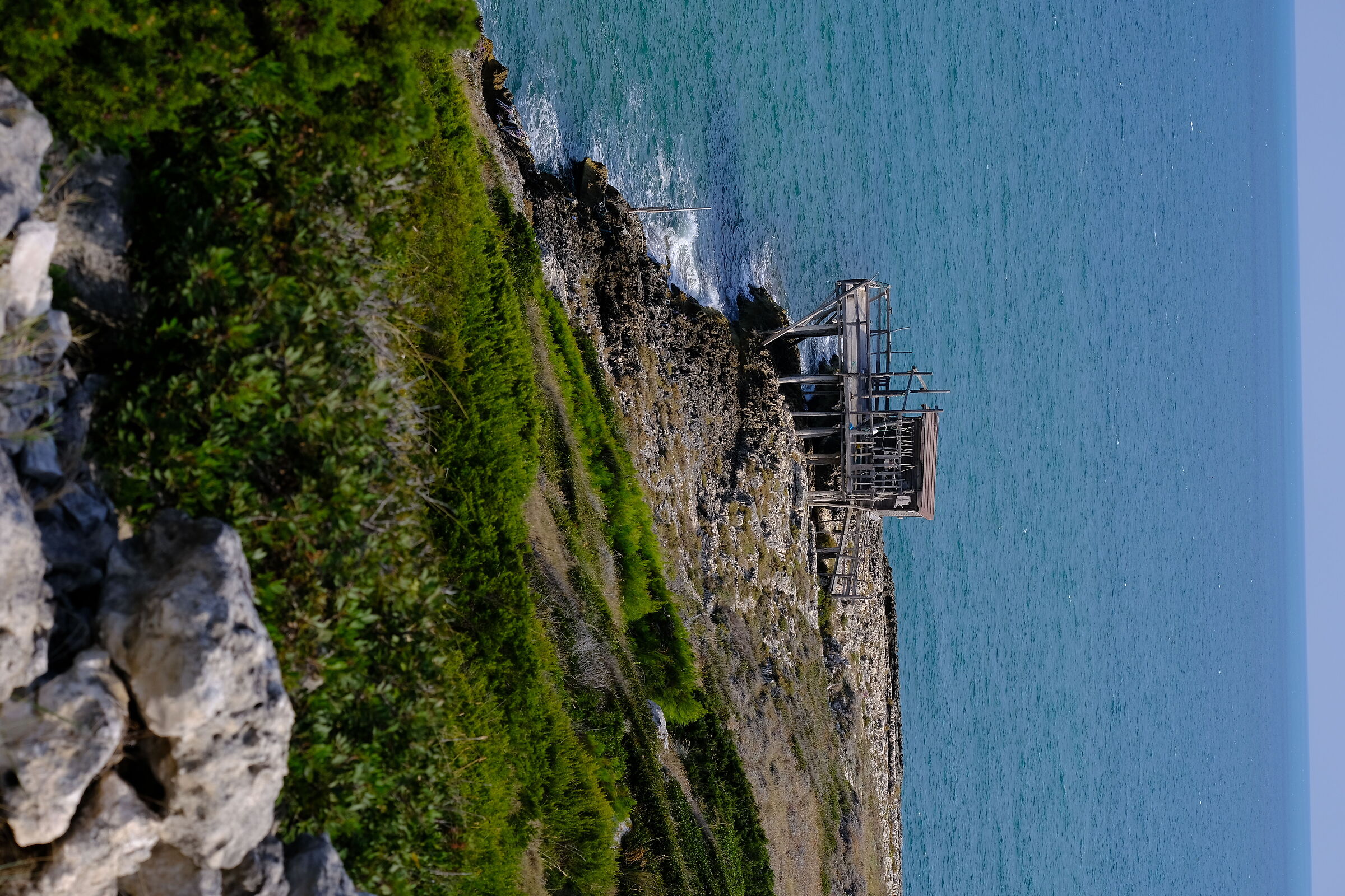 Blue sea trebuchet