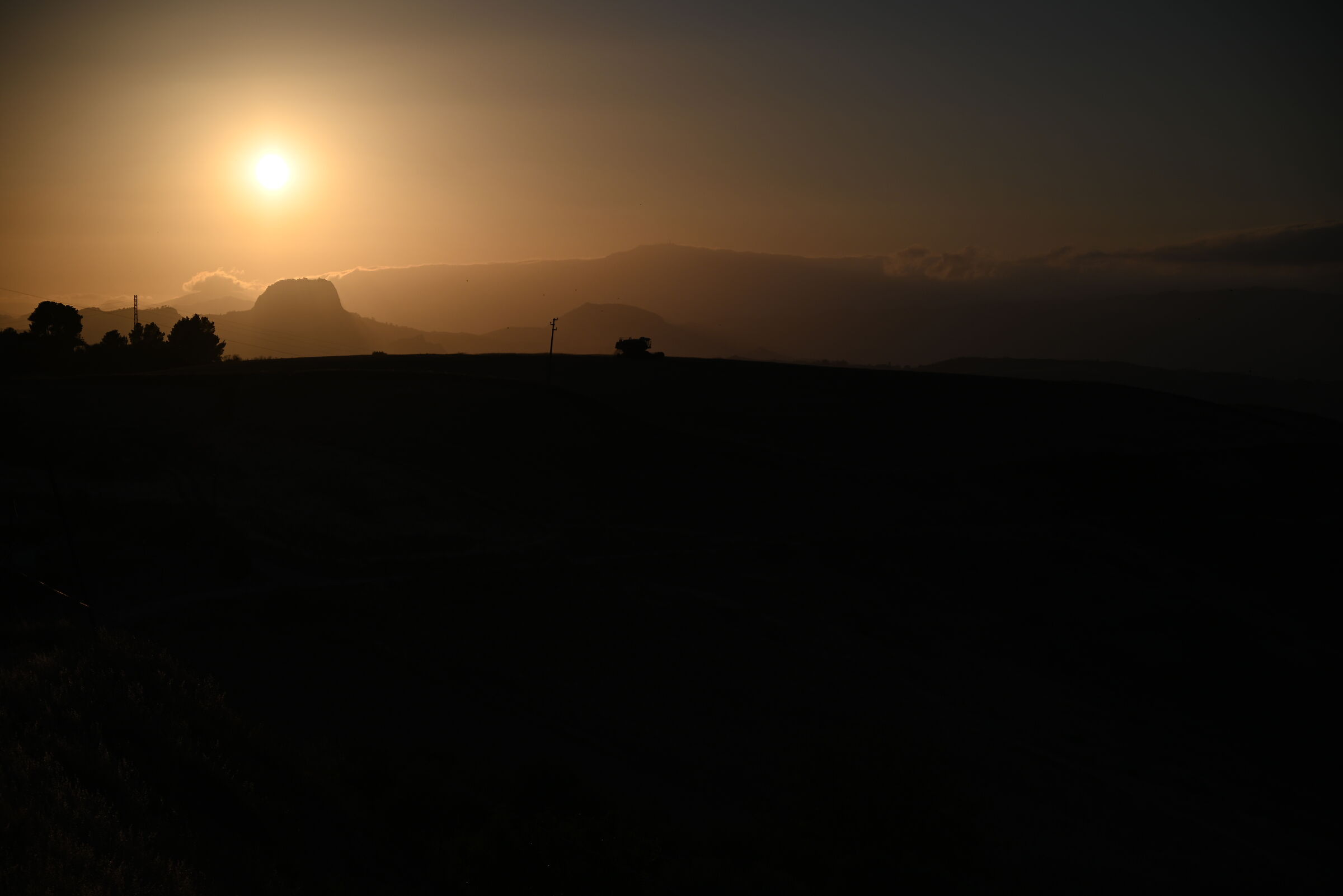 "Terra di Provulazzu, ca si cogli e simina"