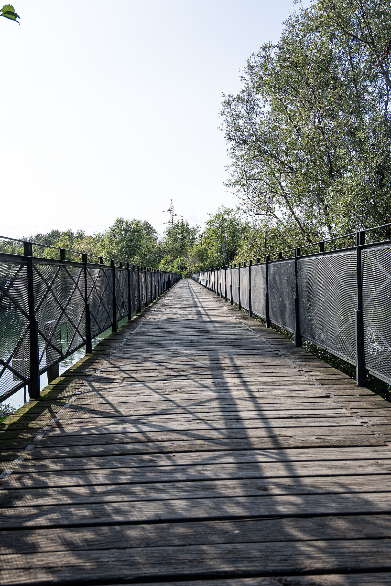 Crossing the Adda