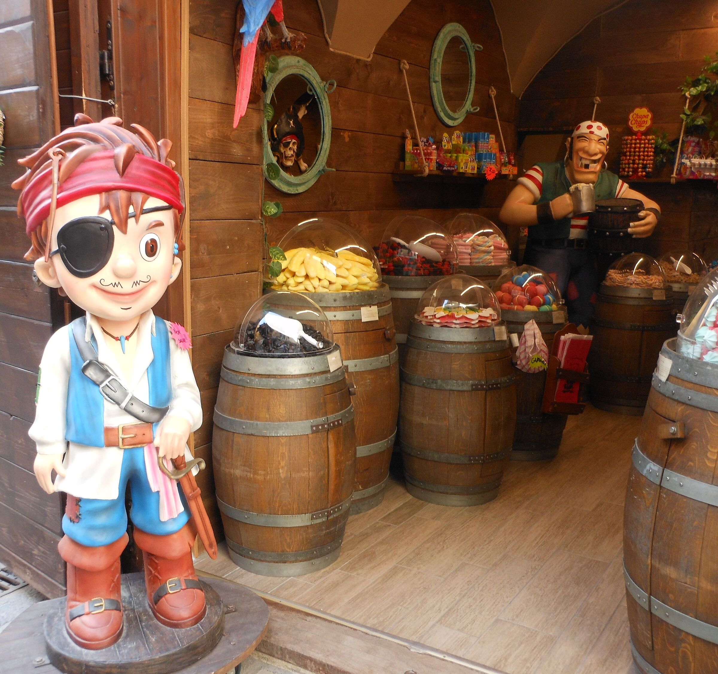 (Alassio) The Candy Tavern