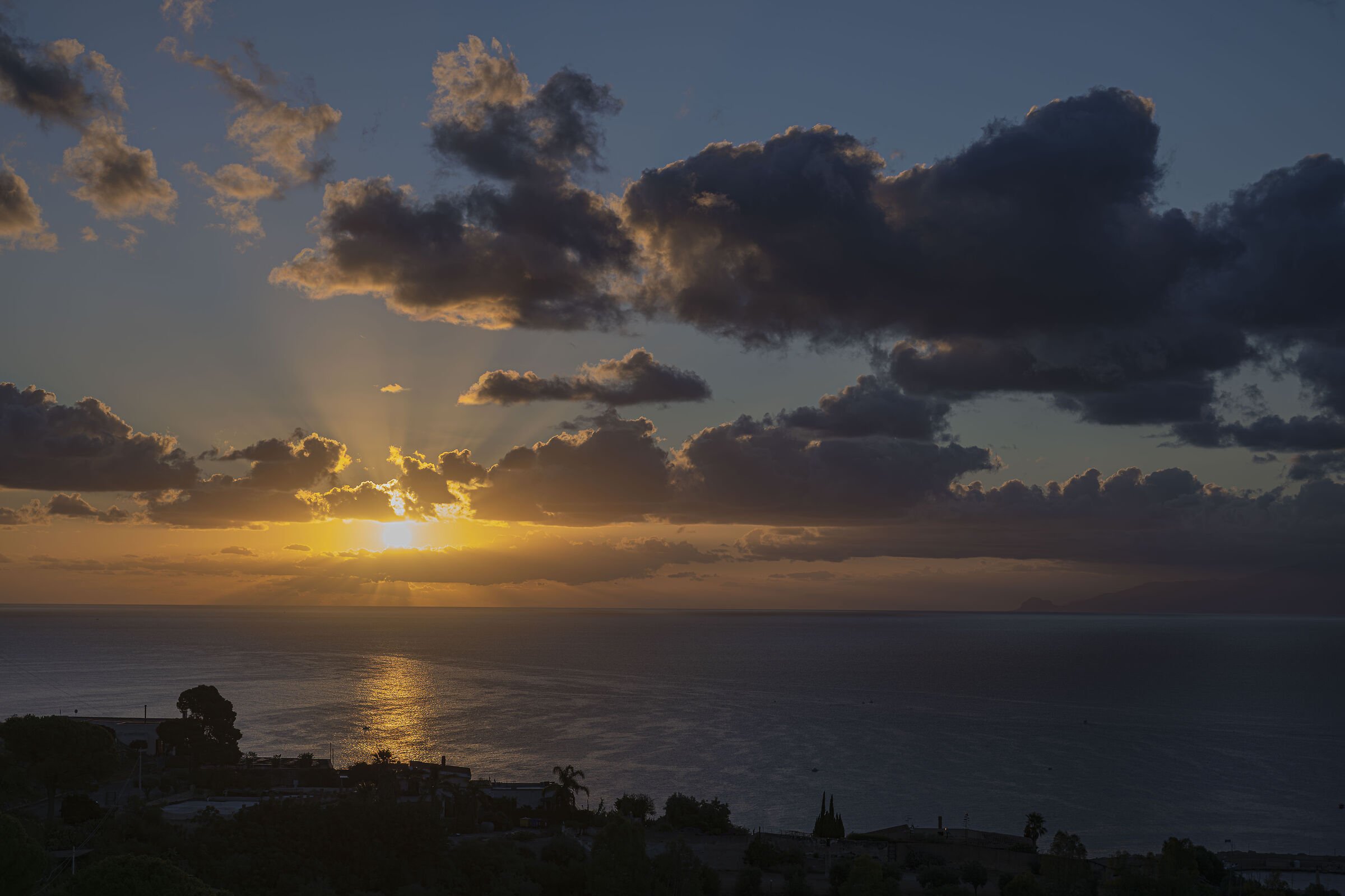 Alba dall'area Archeologica di Solunto Santa Flavia PA