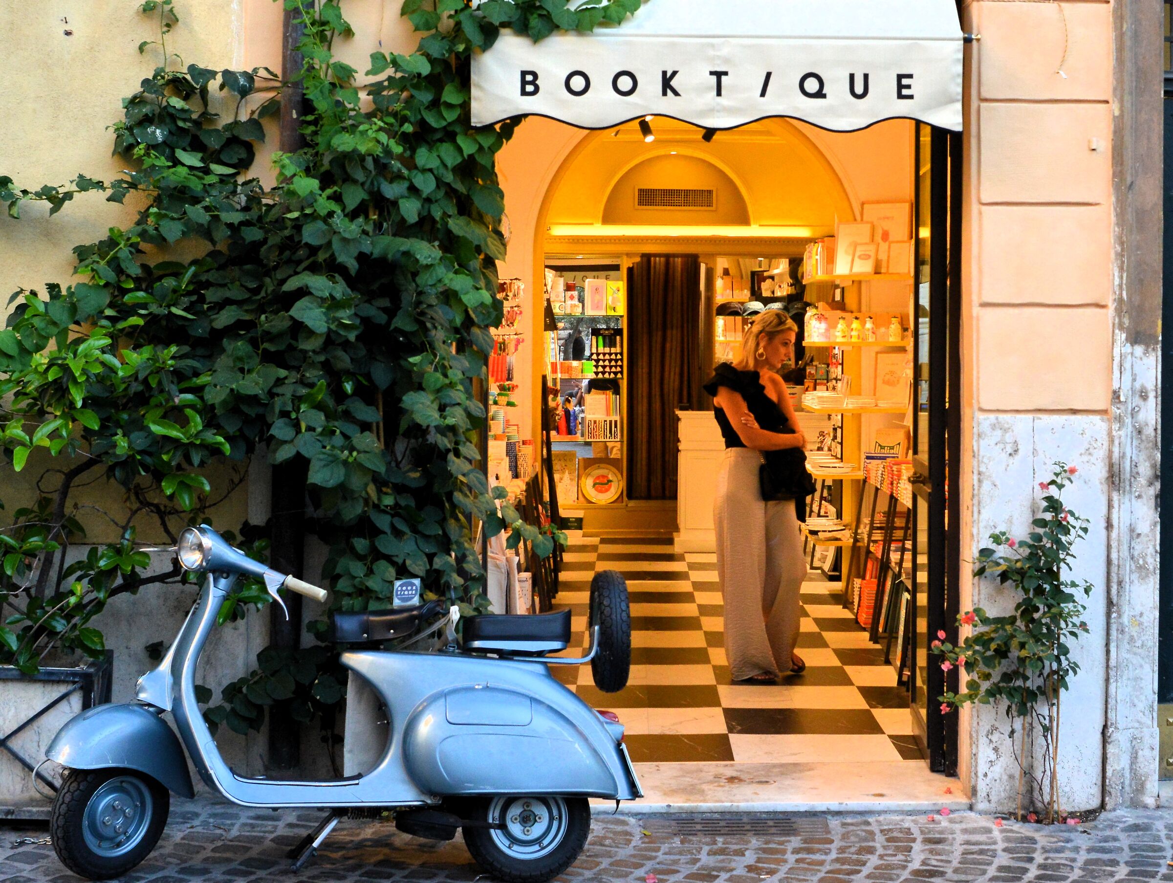 Booktique
