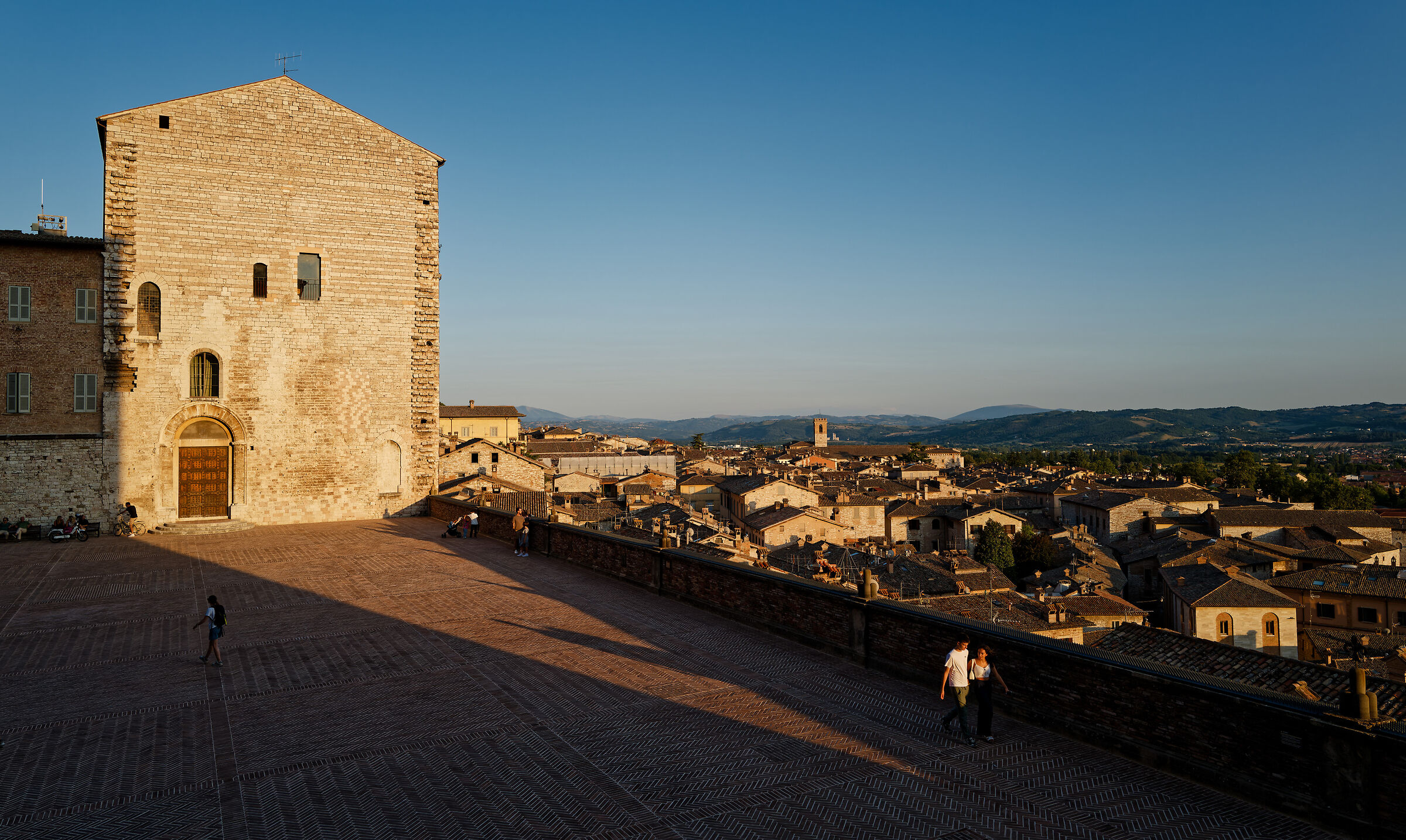 Couple in golden light