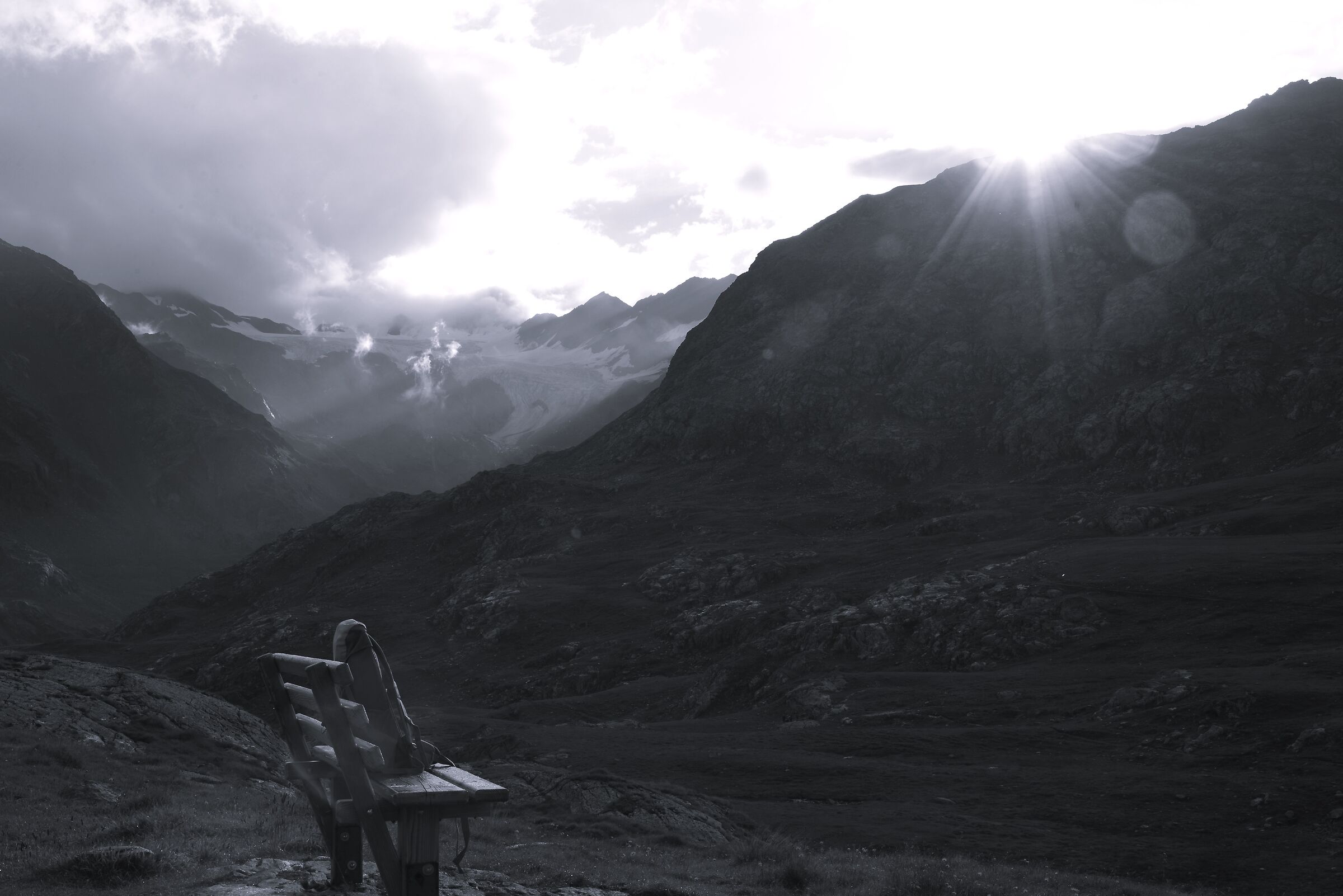 Rest on the Gavia B&W