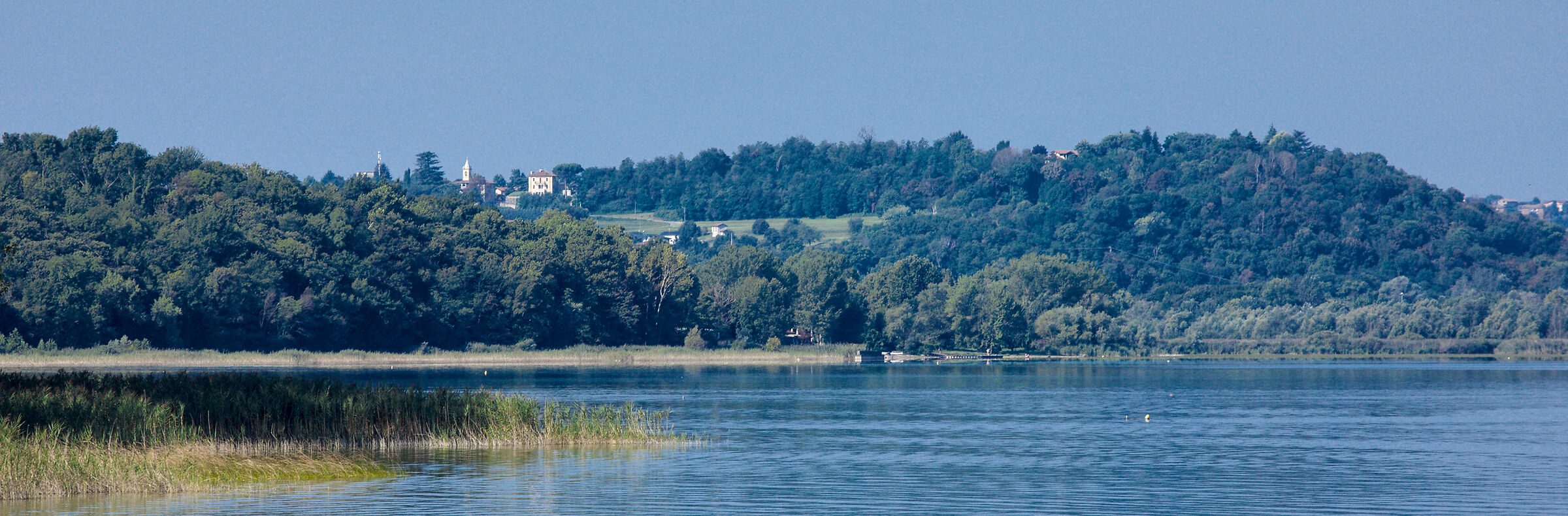 Lago di pusiano, dall'altra parte.....