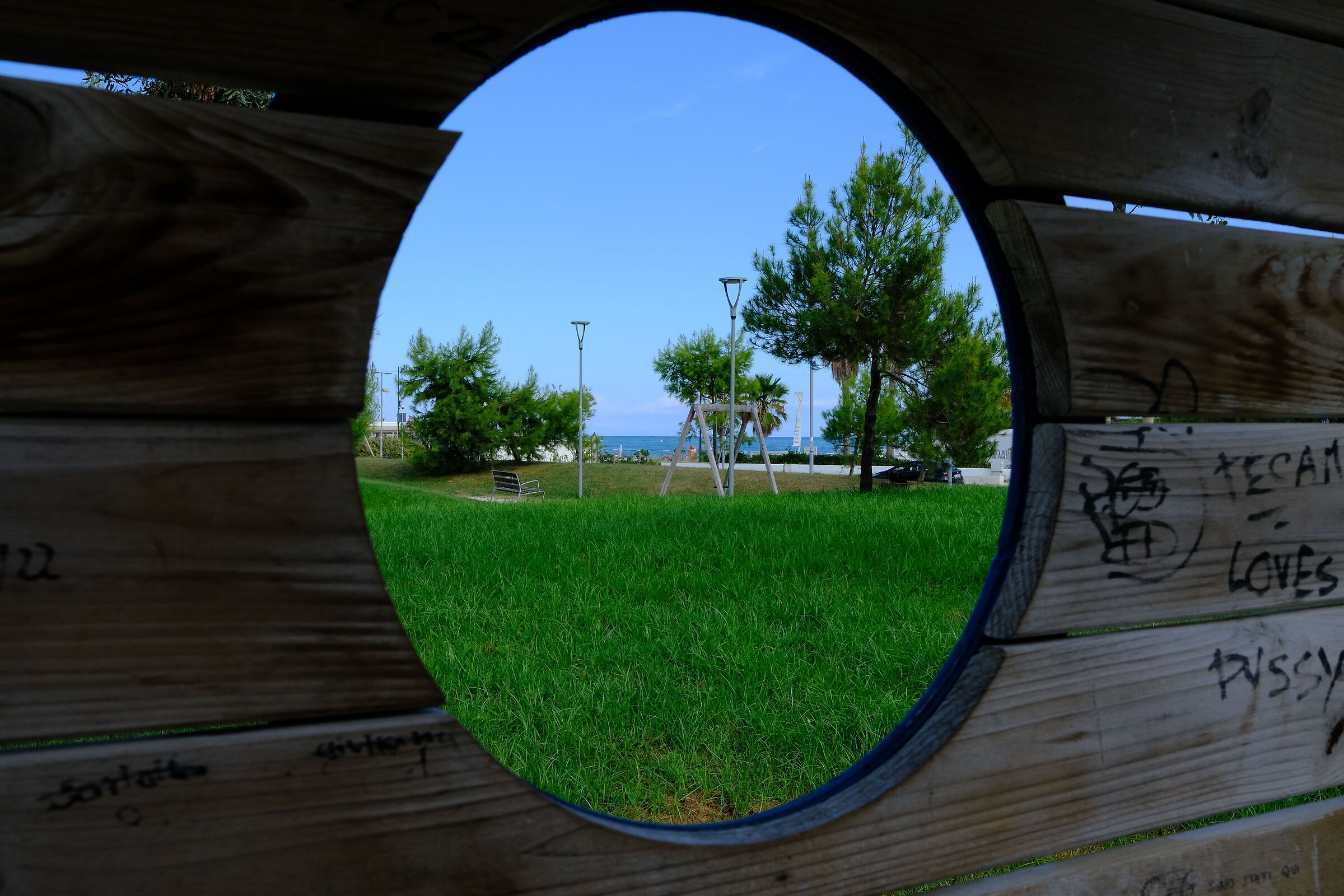 ... and I look at the "sea" from a porthole...