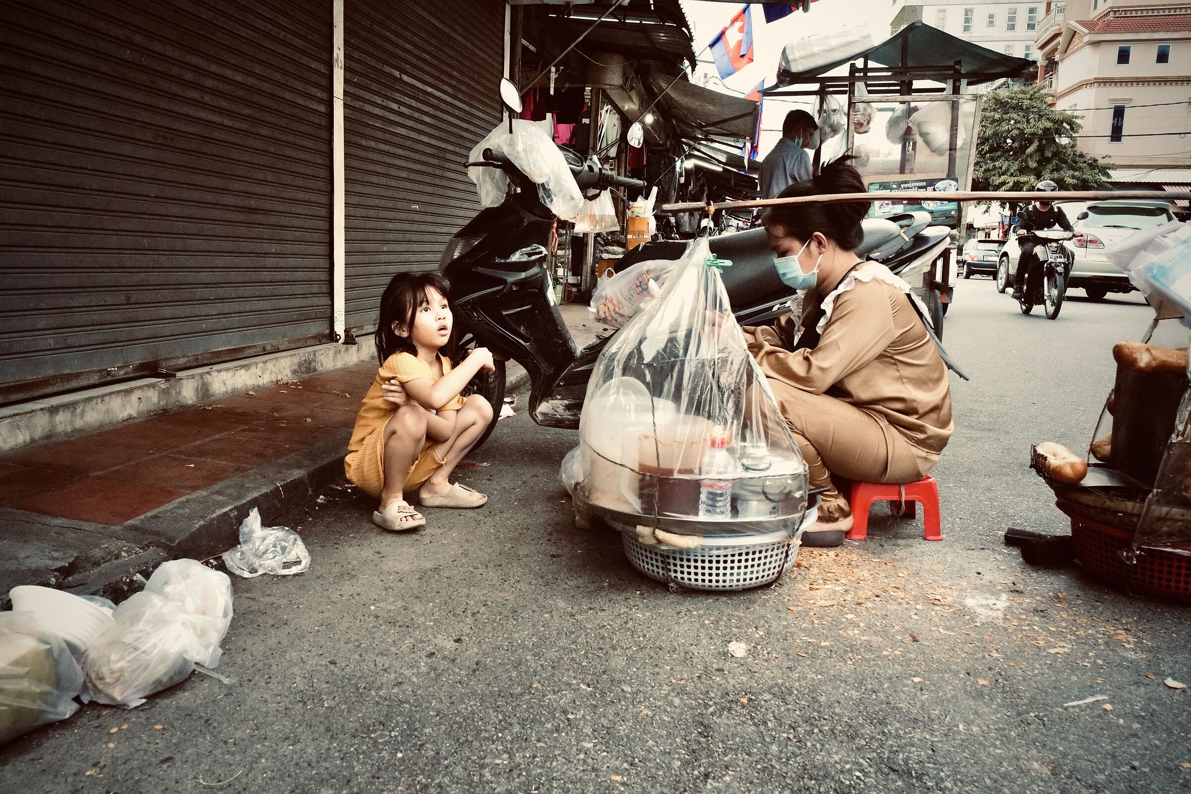 Market life in Phnom Penh