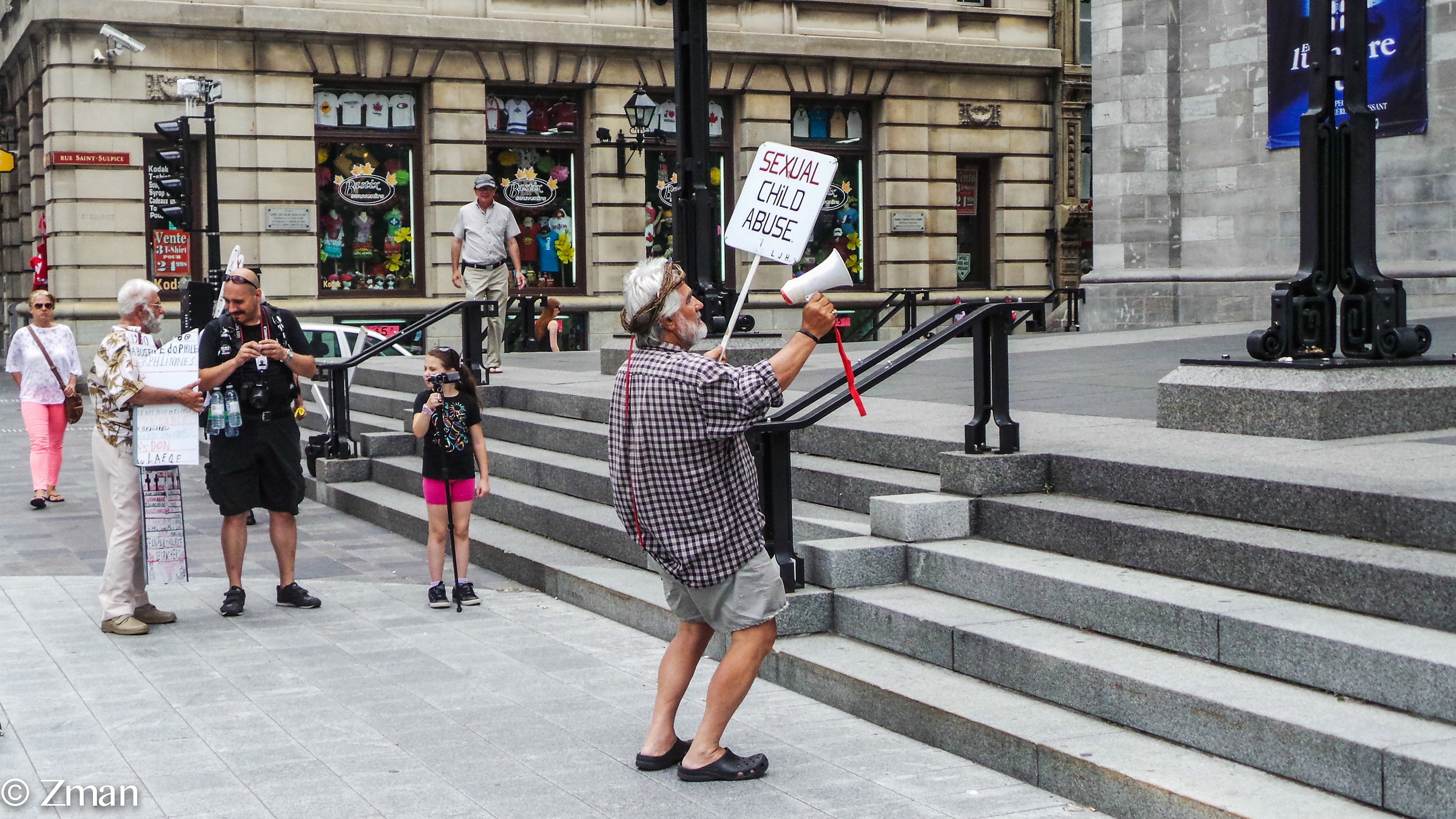 L'Assistente di Against Child Sexual Abuse