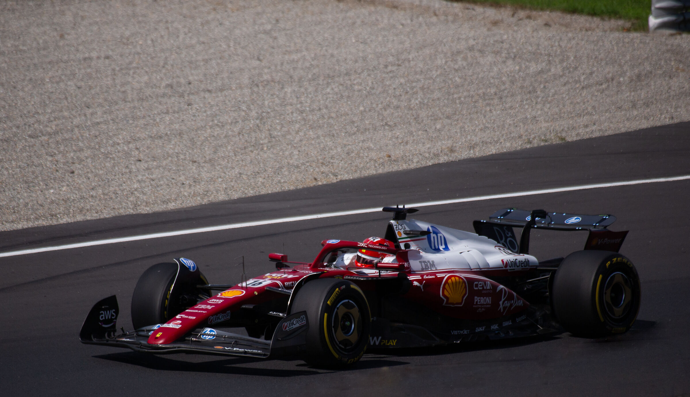 Leclerc rettilineo uscita variante Ascari FP1