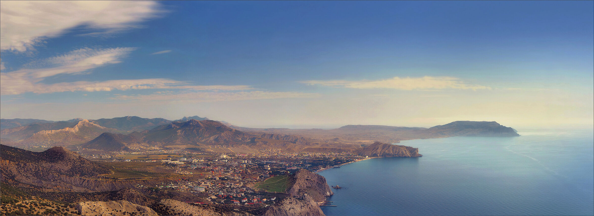 vista dal Monte Falco sulla cittá di Sudak_scatto 8