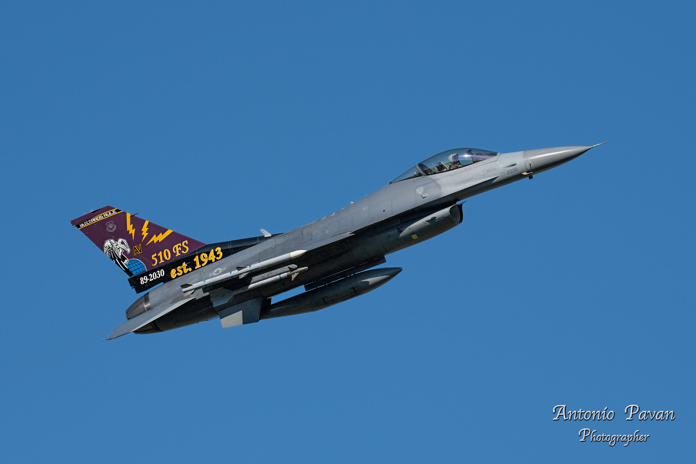 F16 AVIANO