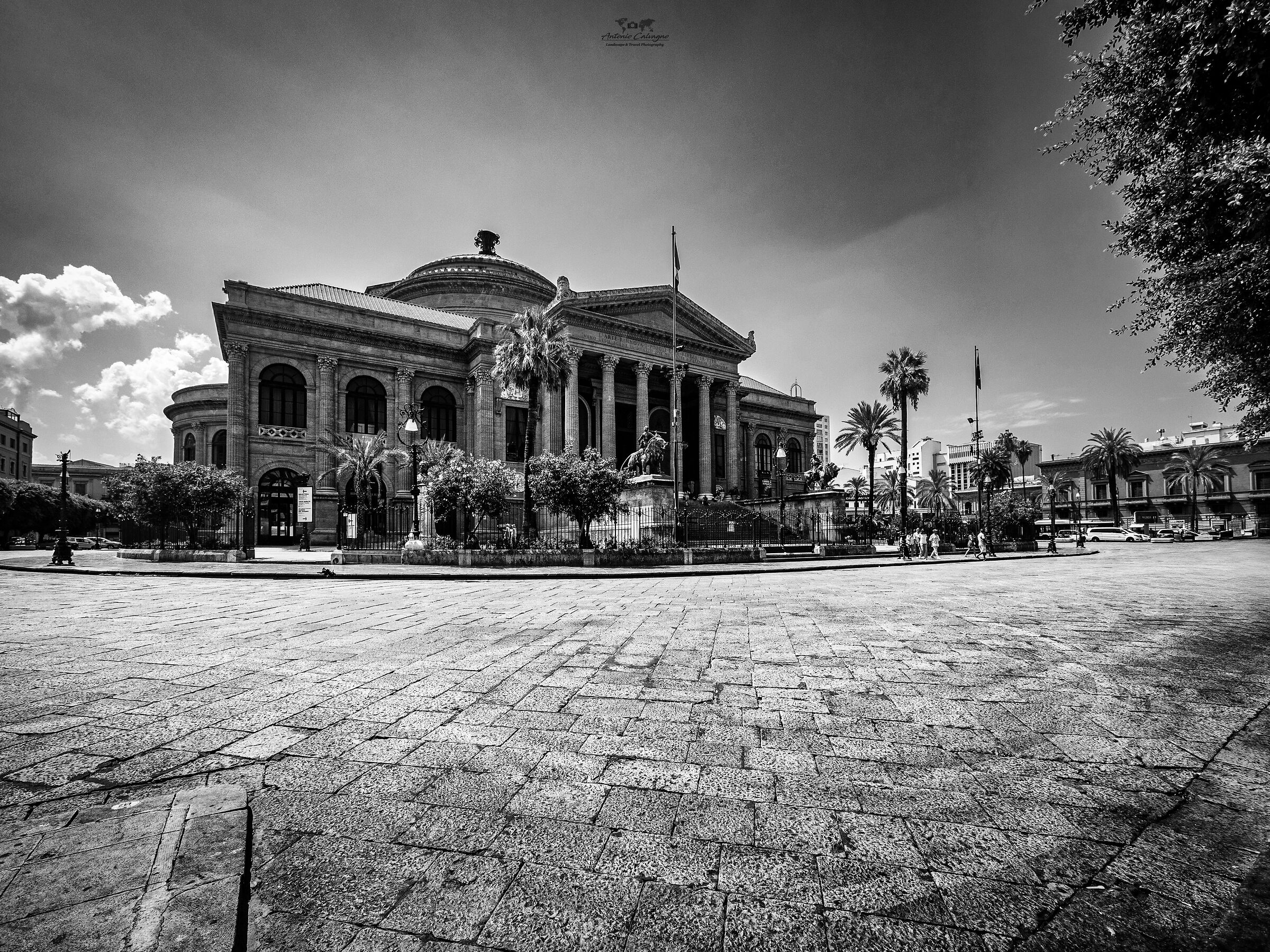 Teatro Massimo Palermo B&W