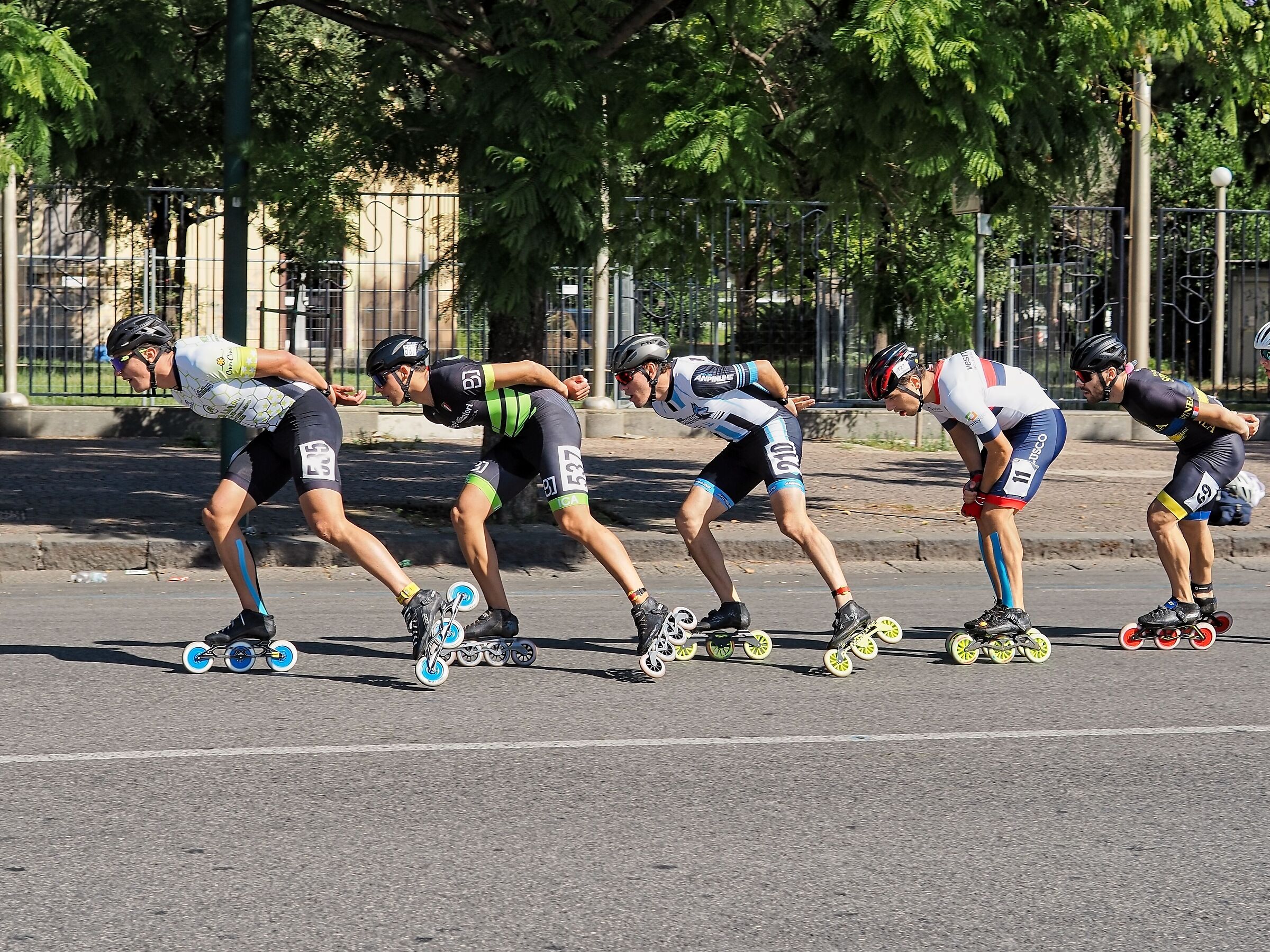 Blade Roller