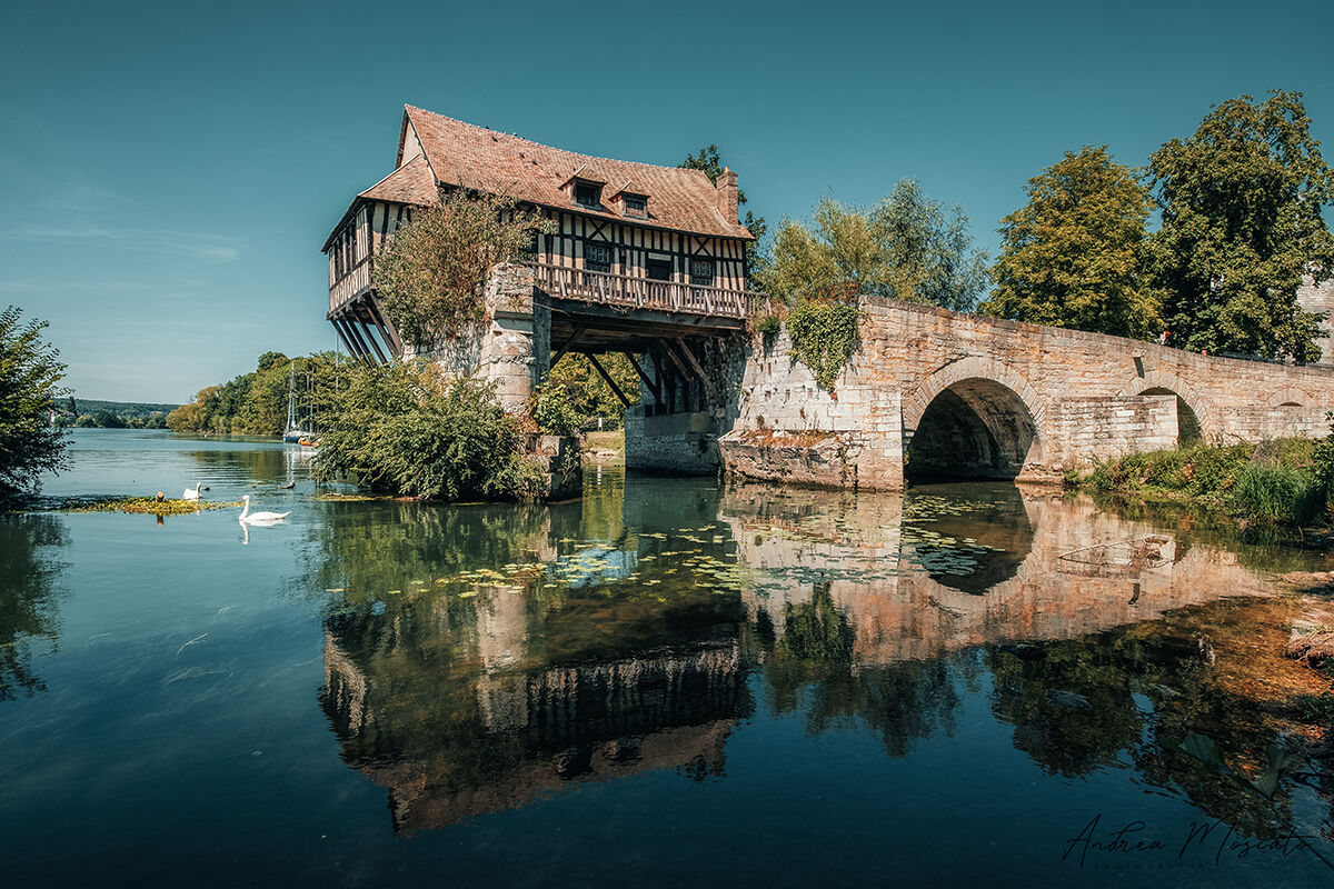 Le Vieux Moulin de Vernon - Normandy (France)