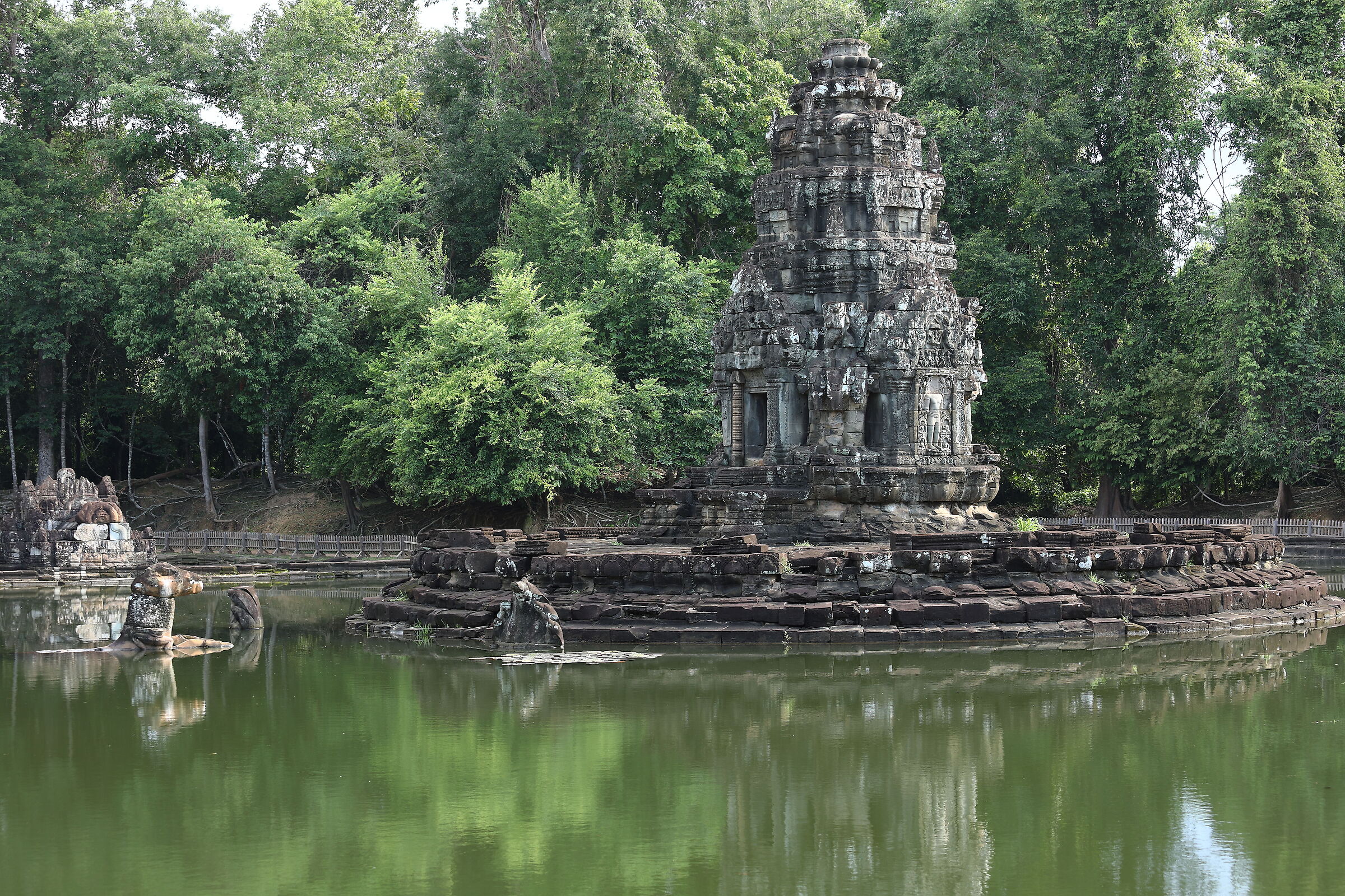 The healing temple of "Neak Pean"