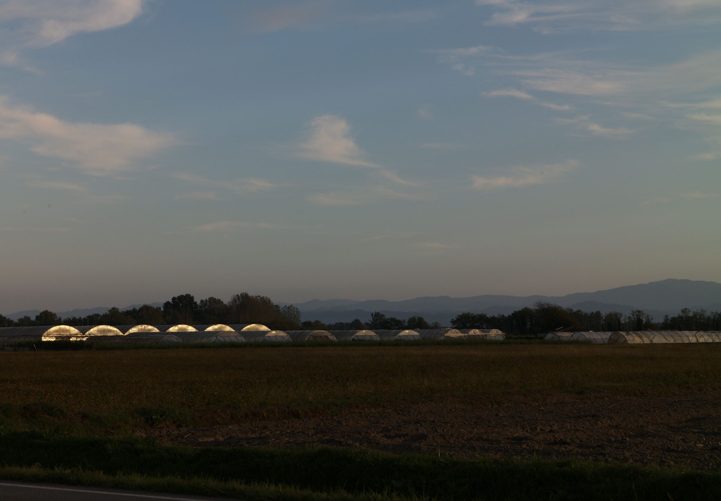 Il tramonto sulle serre