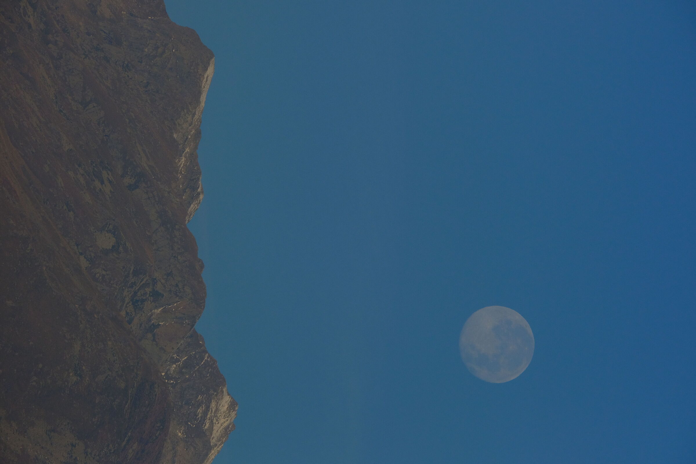 The moon and the mountains