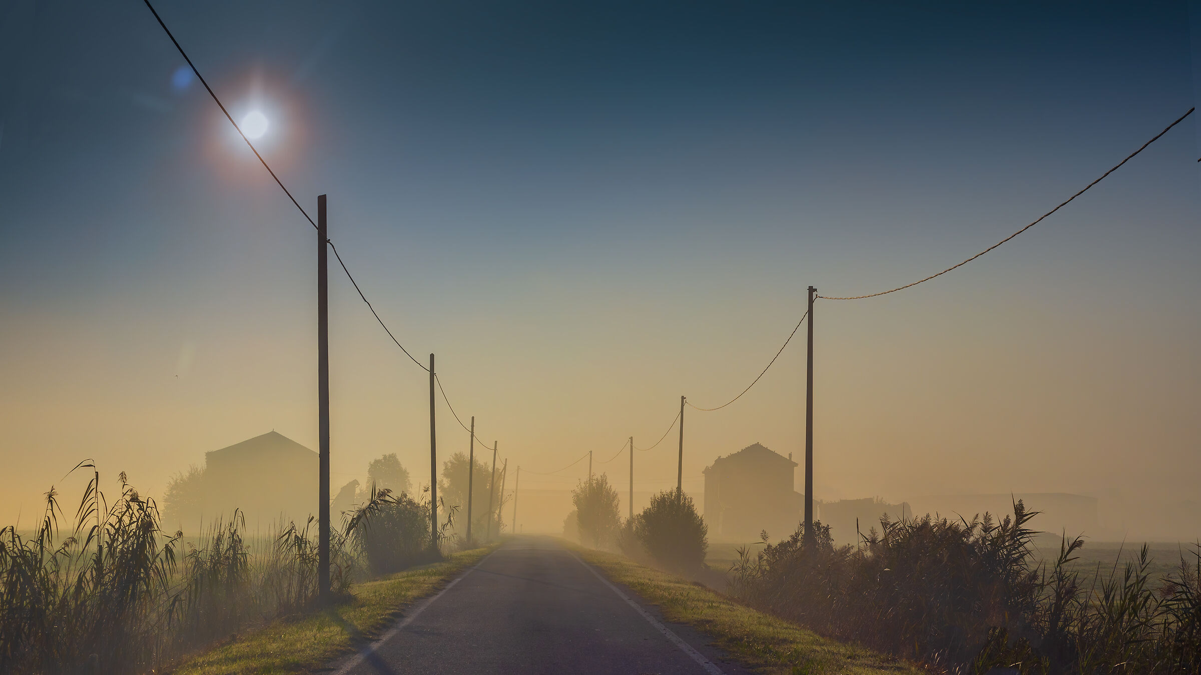 The first morning mists anticipate next autumn