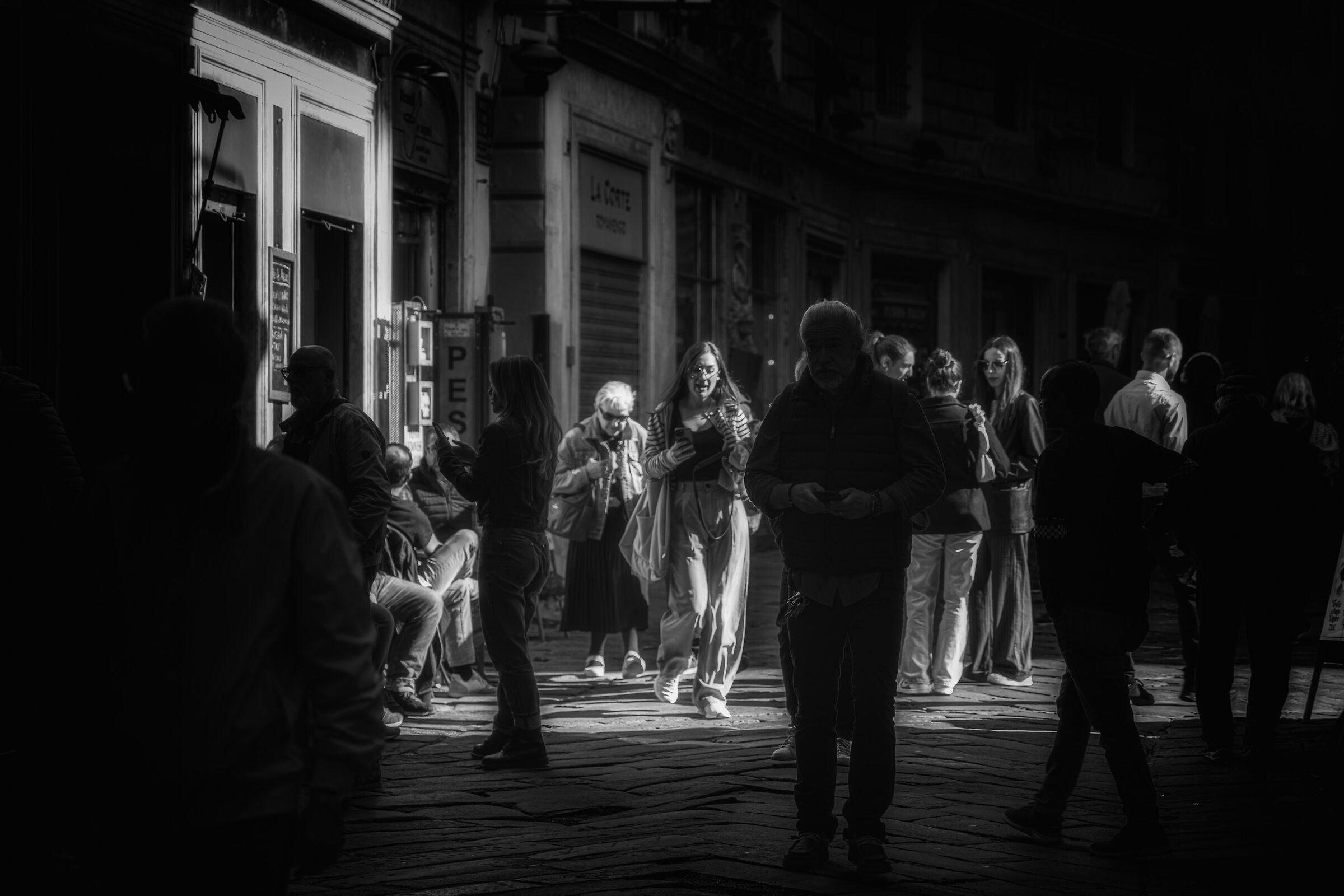 "y love caruggi" vita nei vicoli di Genova