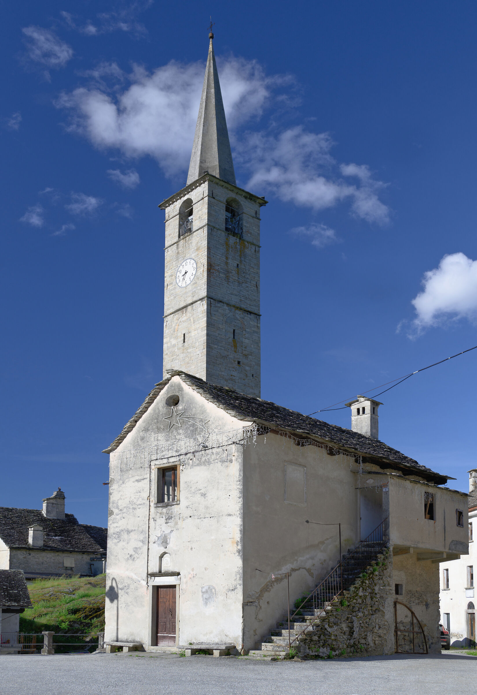 Chiesa m. 490 m il più alto campanile di tutta l'...