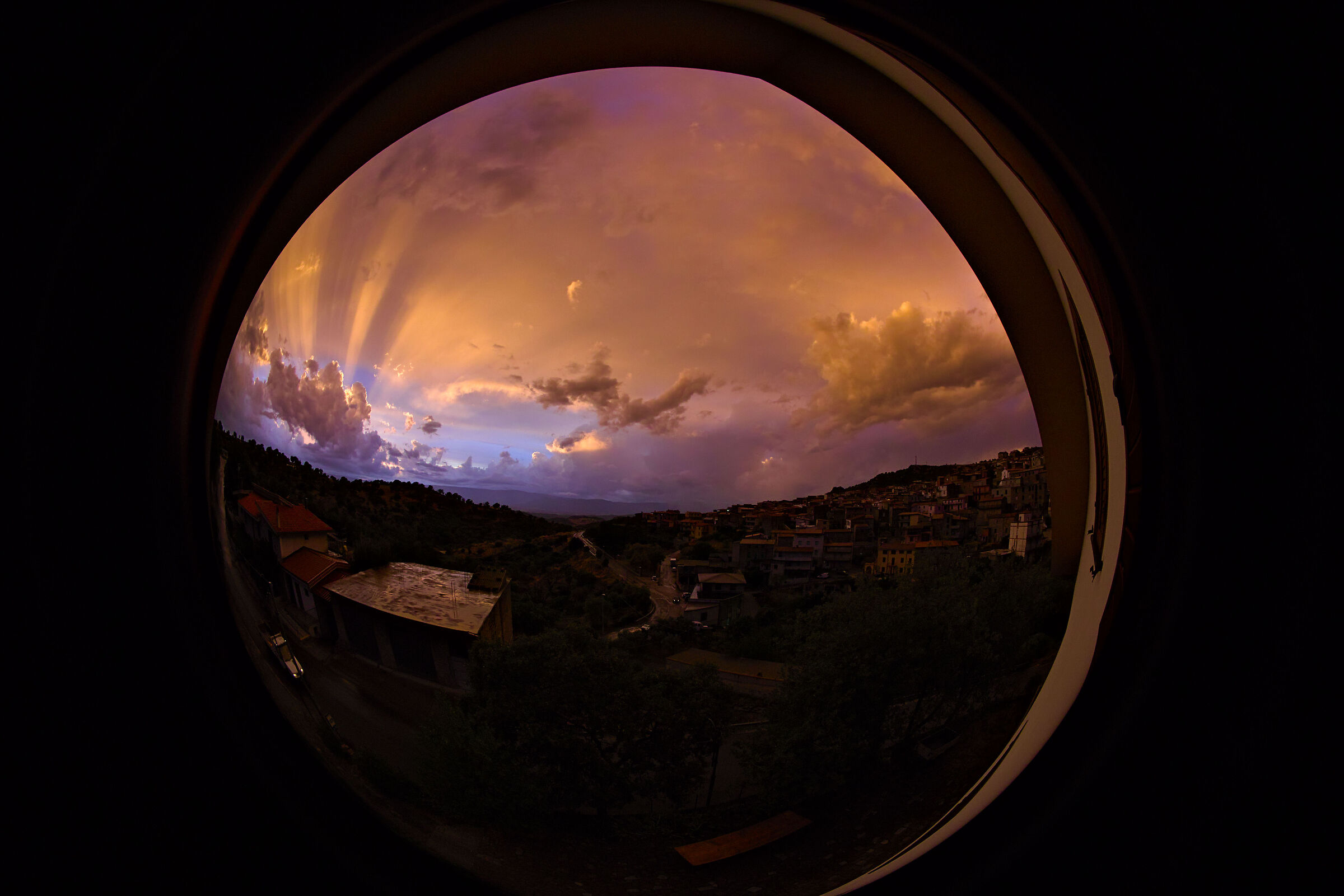 Tramonto sul paese 2