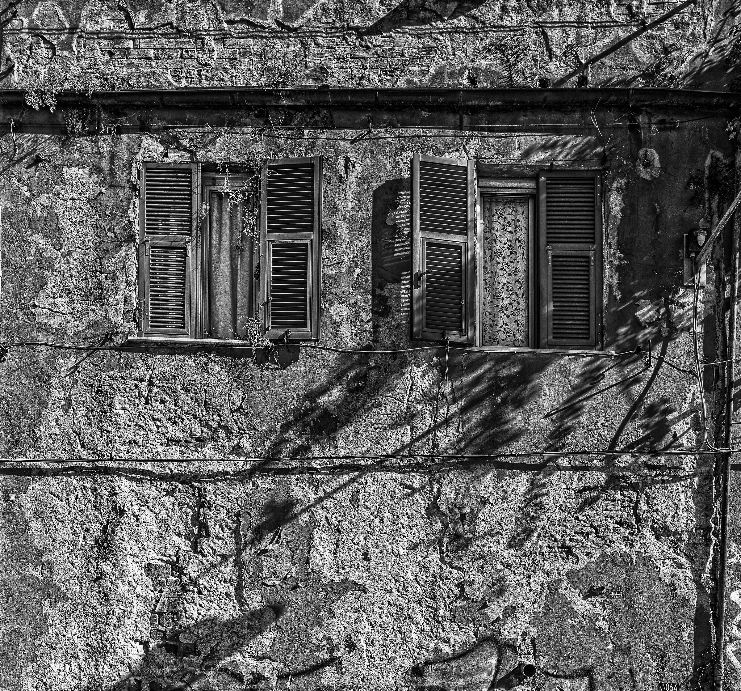 "y love caruggi".. alleys of Genoa