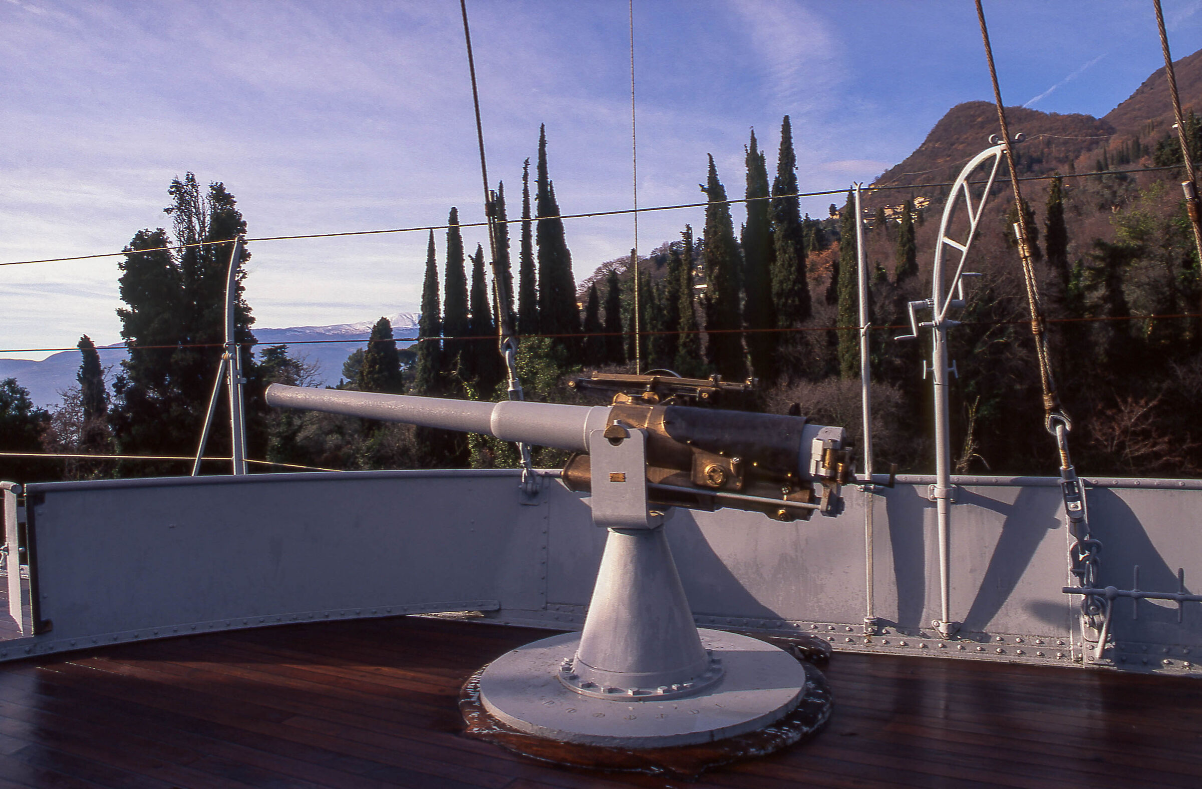 THE VITTORIALE DEGLI ITALIANI NAVE REGIA PUGLIA