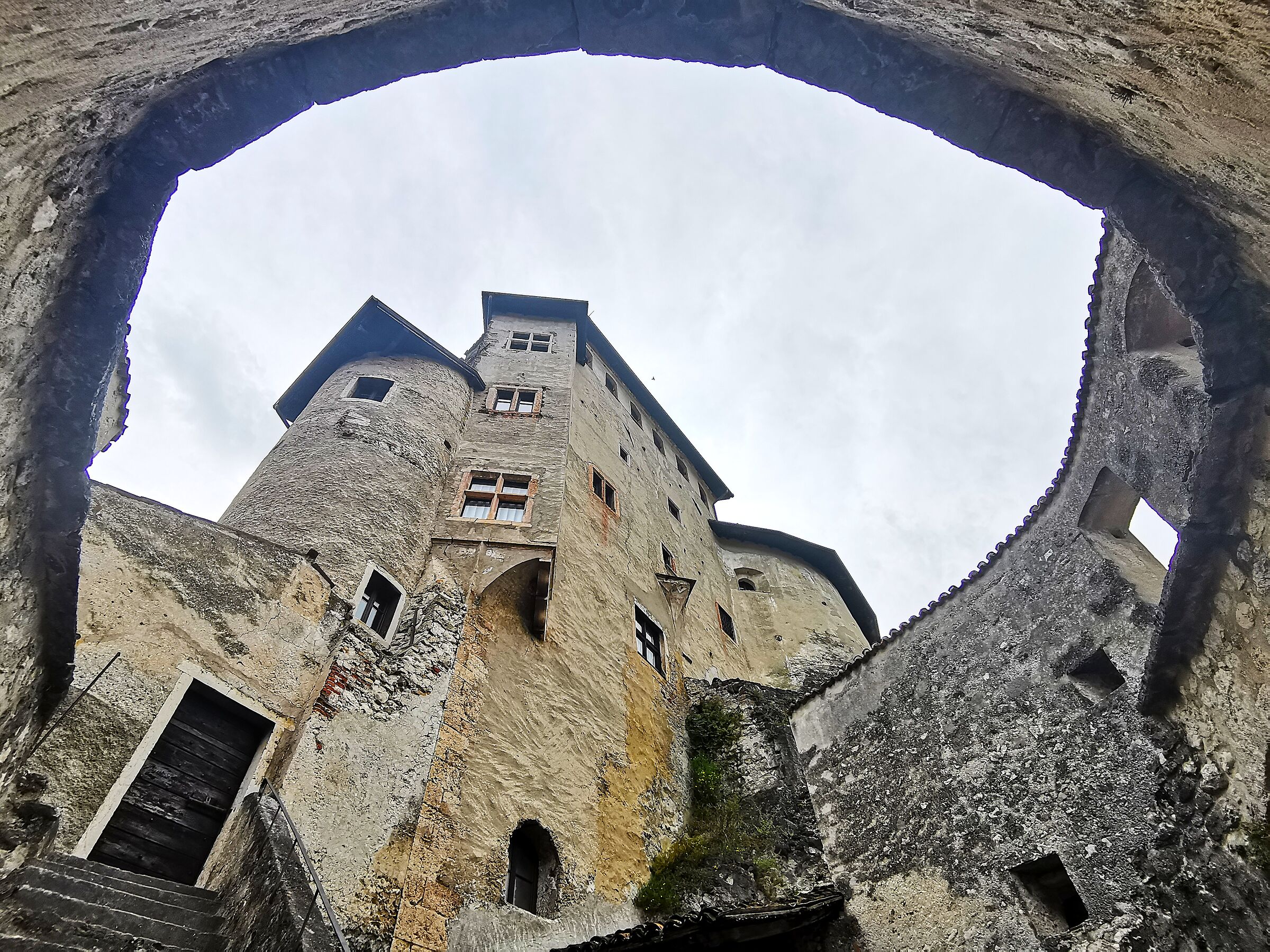 Castel Piatra hugs you tightly.