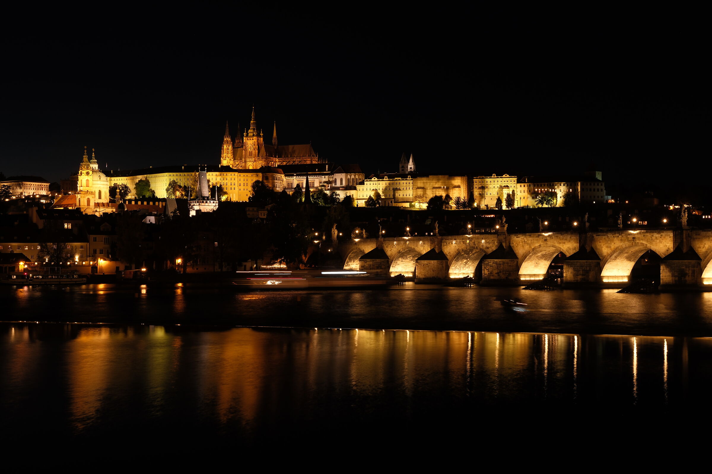 Castello di Praga (la classica di notte...) (Praga 2025