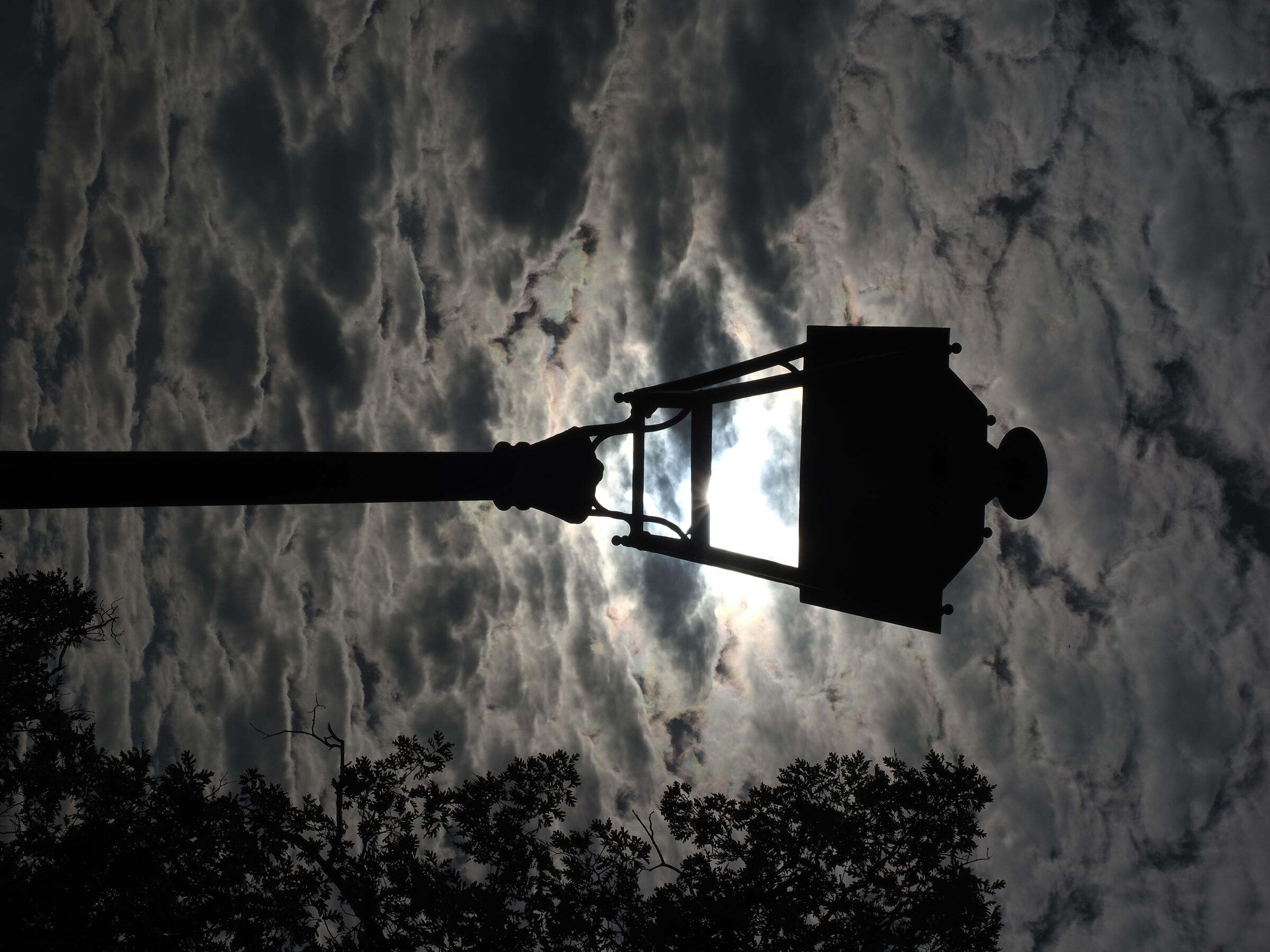 Non di luce propria