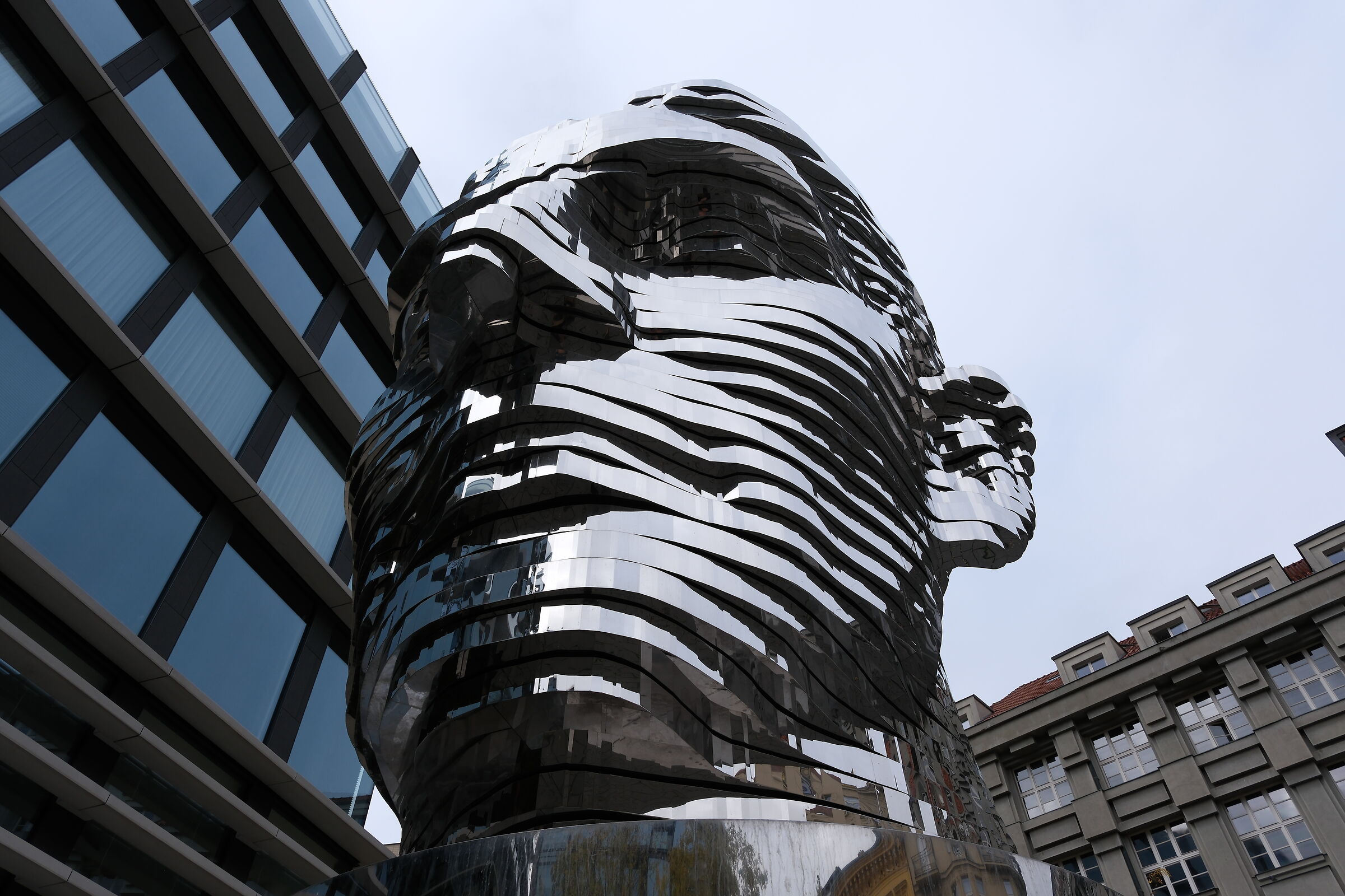 Hlava Franze Kafky by David Černý (Praga 2025)