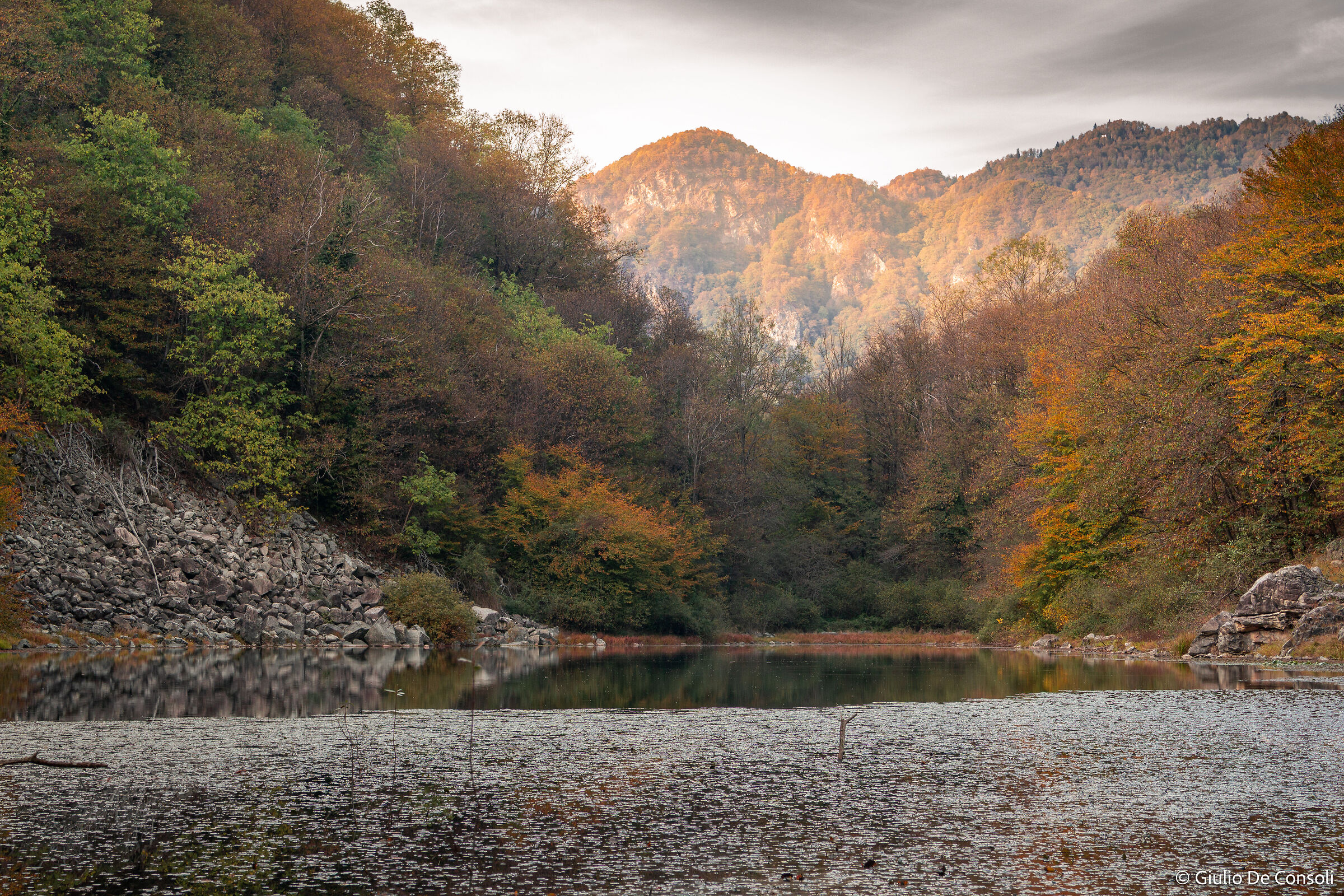 Autunno al lago di Sant'Agostino