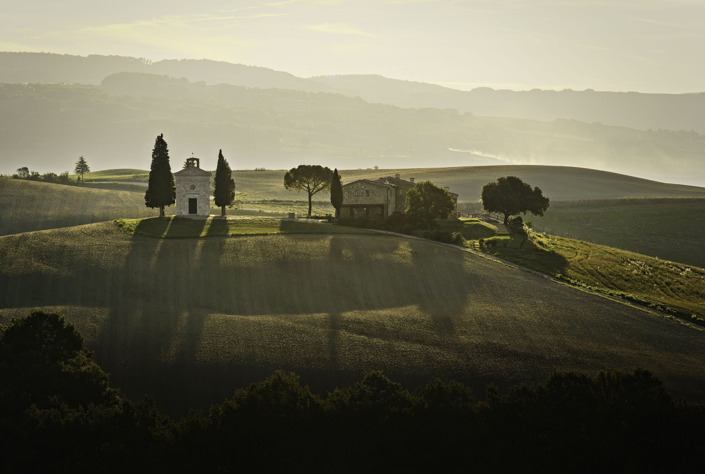 Cappella della Madonna di Vitaleta all'alba