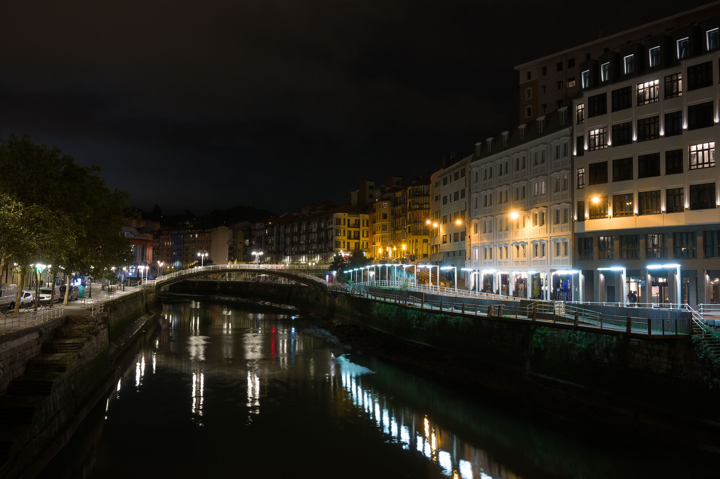 Bilbao - Nervión by night