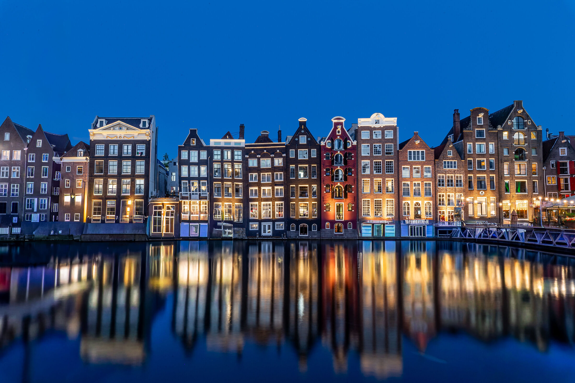 Blue time on Amsterdam's canals