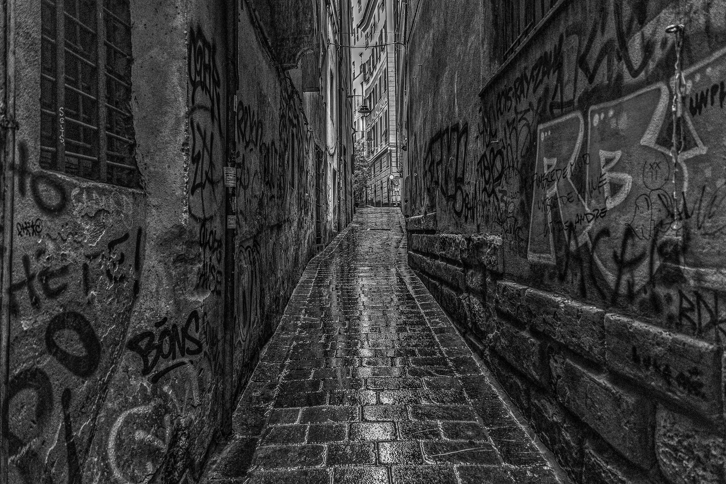 street..la pioggia nei vicoli