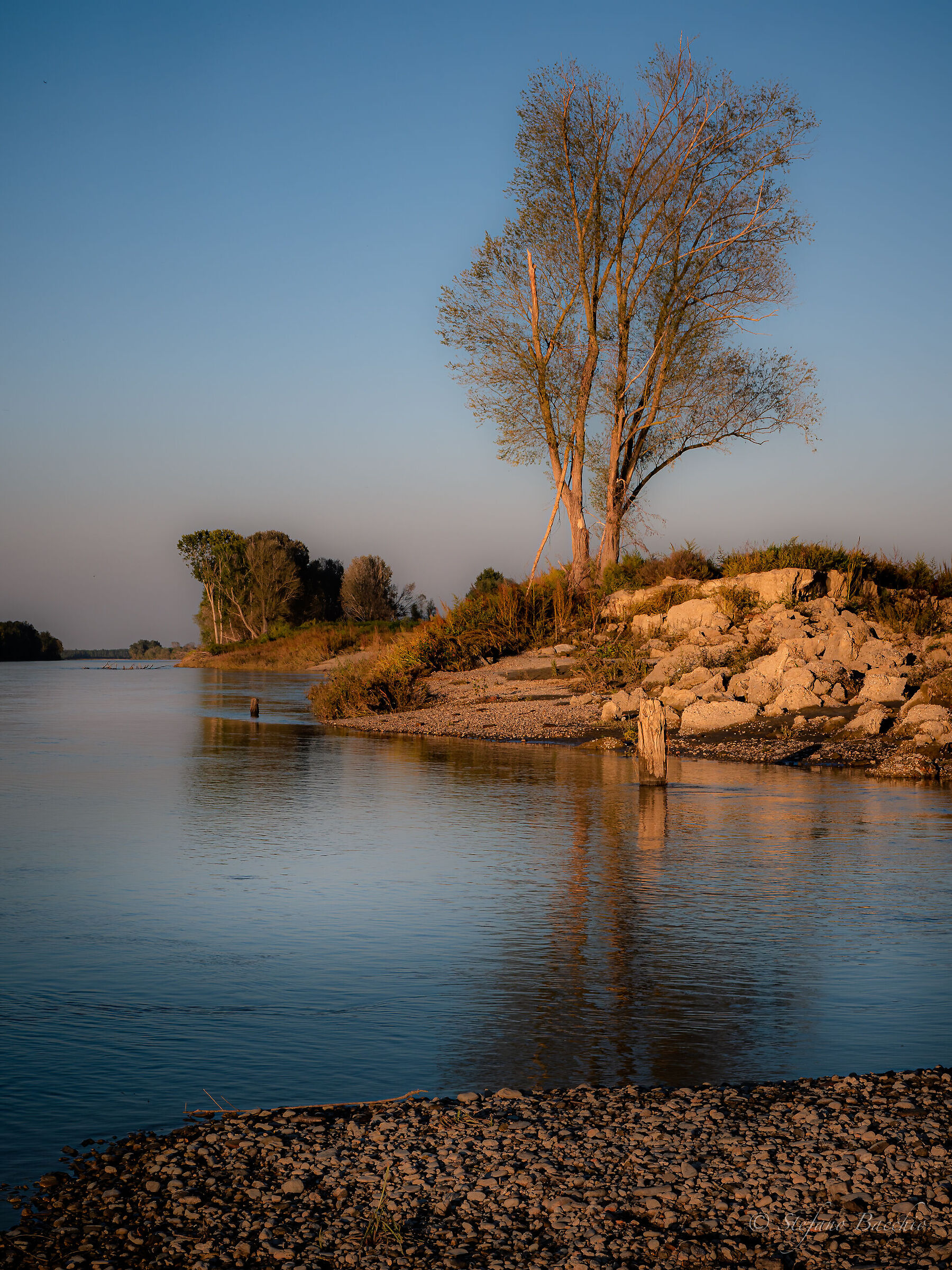 On the banks of the Po