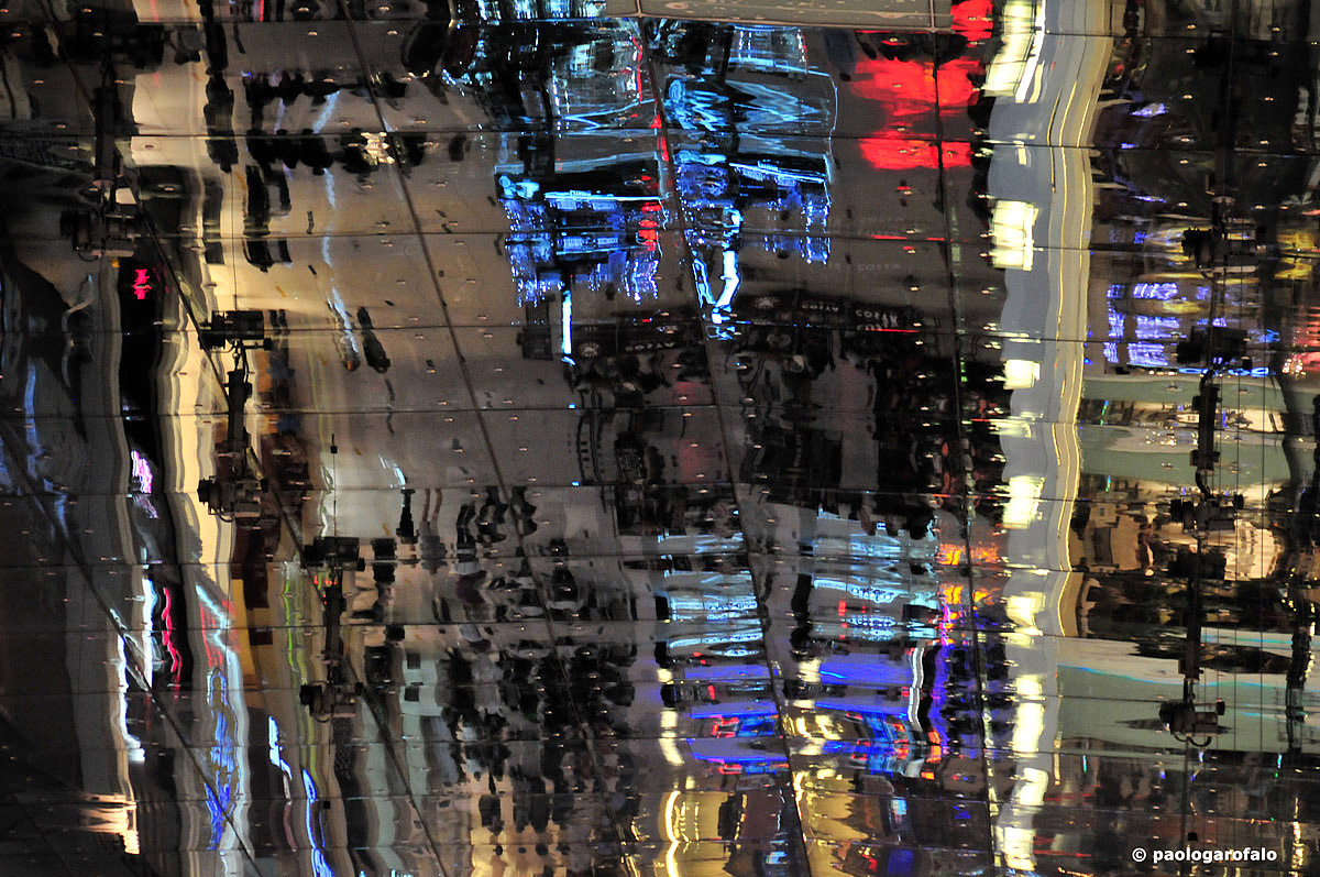 Dubai Mall Reflections