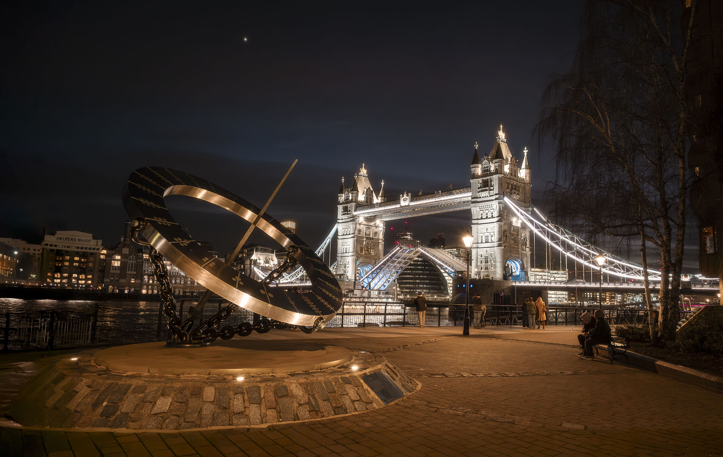 Costruite ponti fra uomo e uomo. Ovviamente levatoi