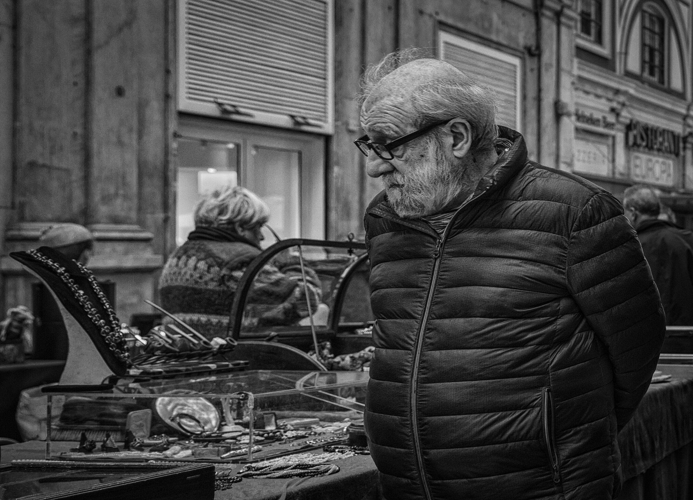 street..al mercatino
