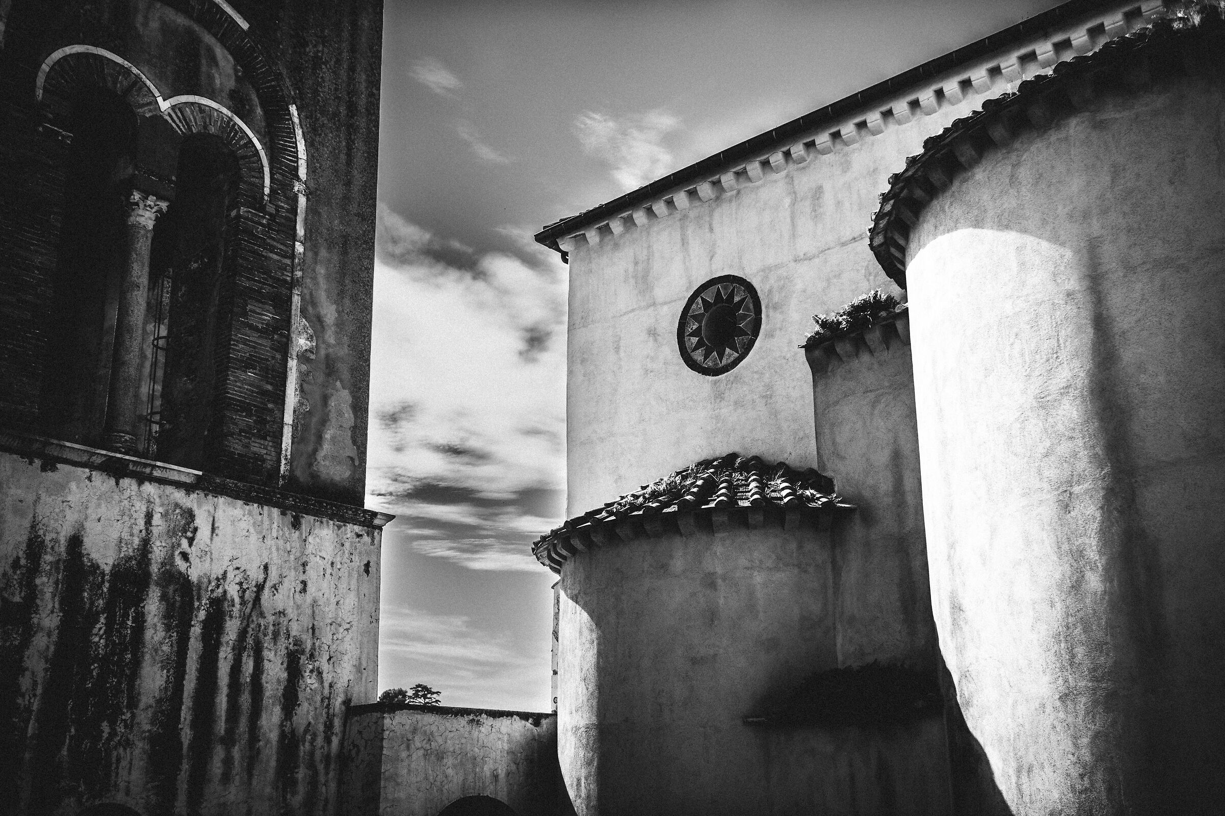 BW
