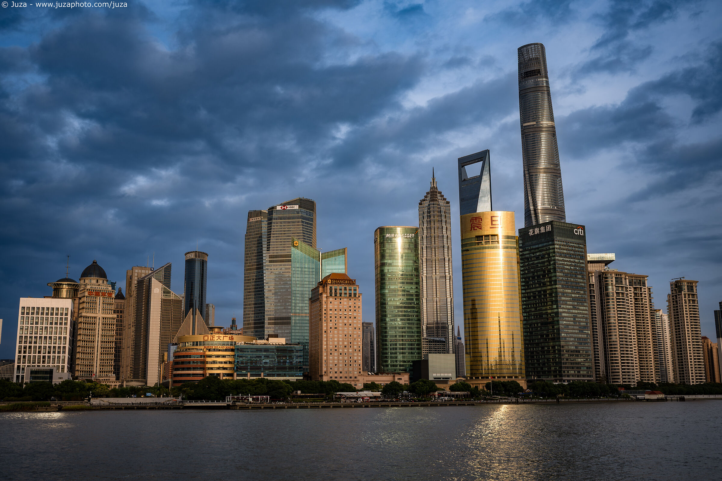 Shanghai, il palazzo dorato