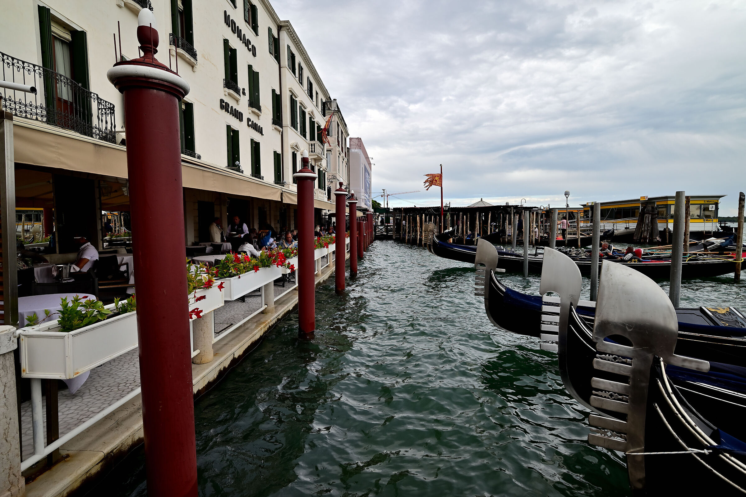Venice grande canal & gondola