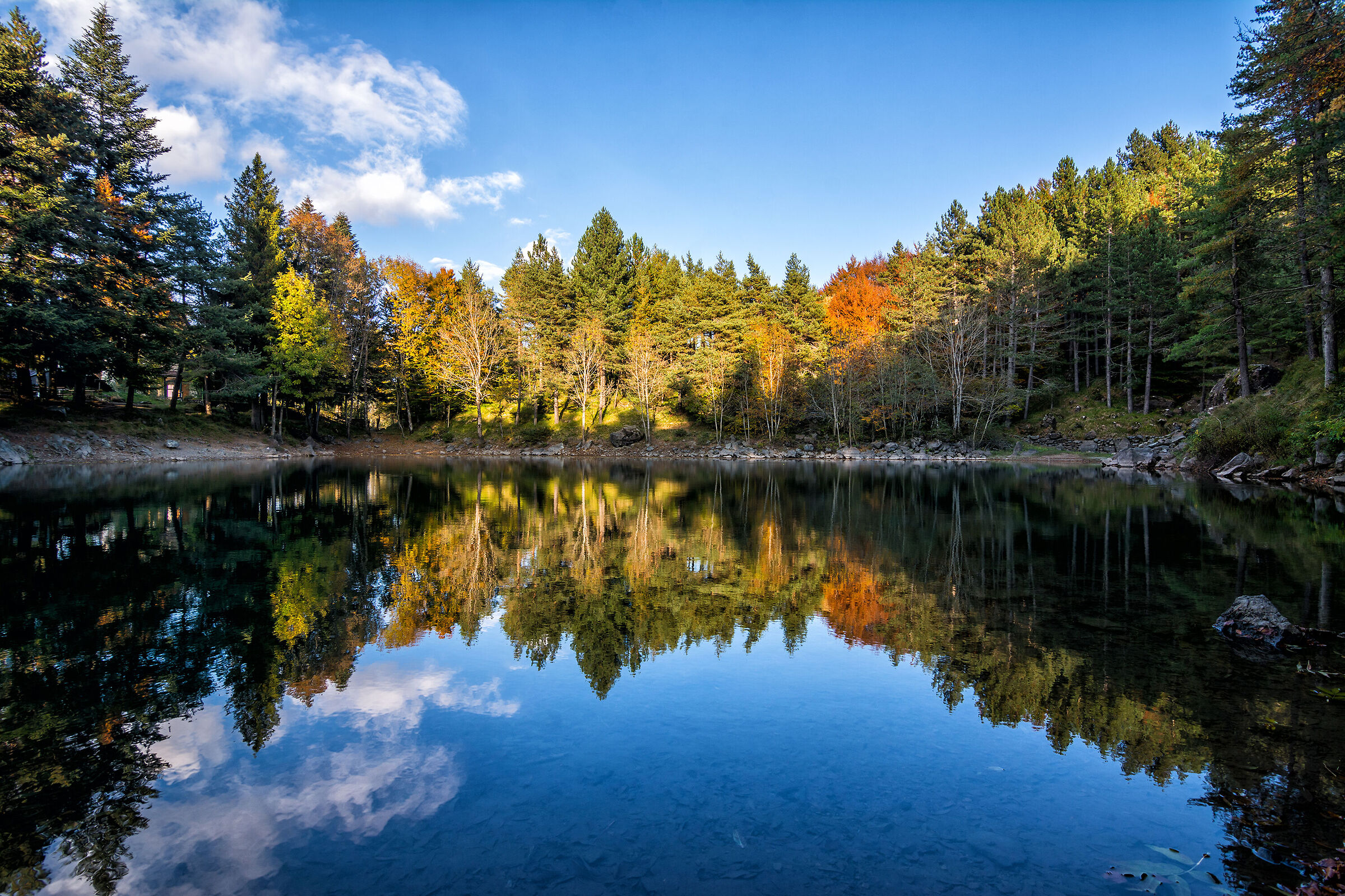 Il Lago delle Lame e i suoi riflessi